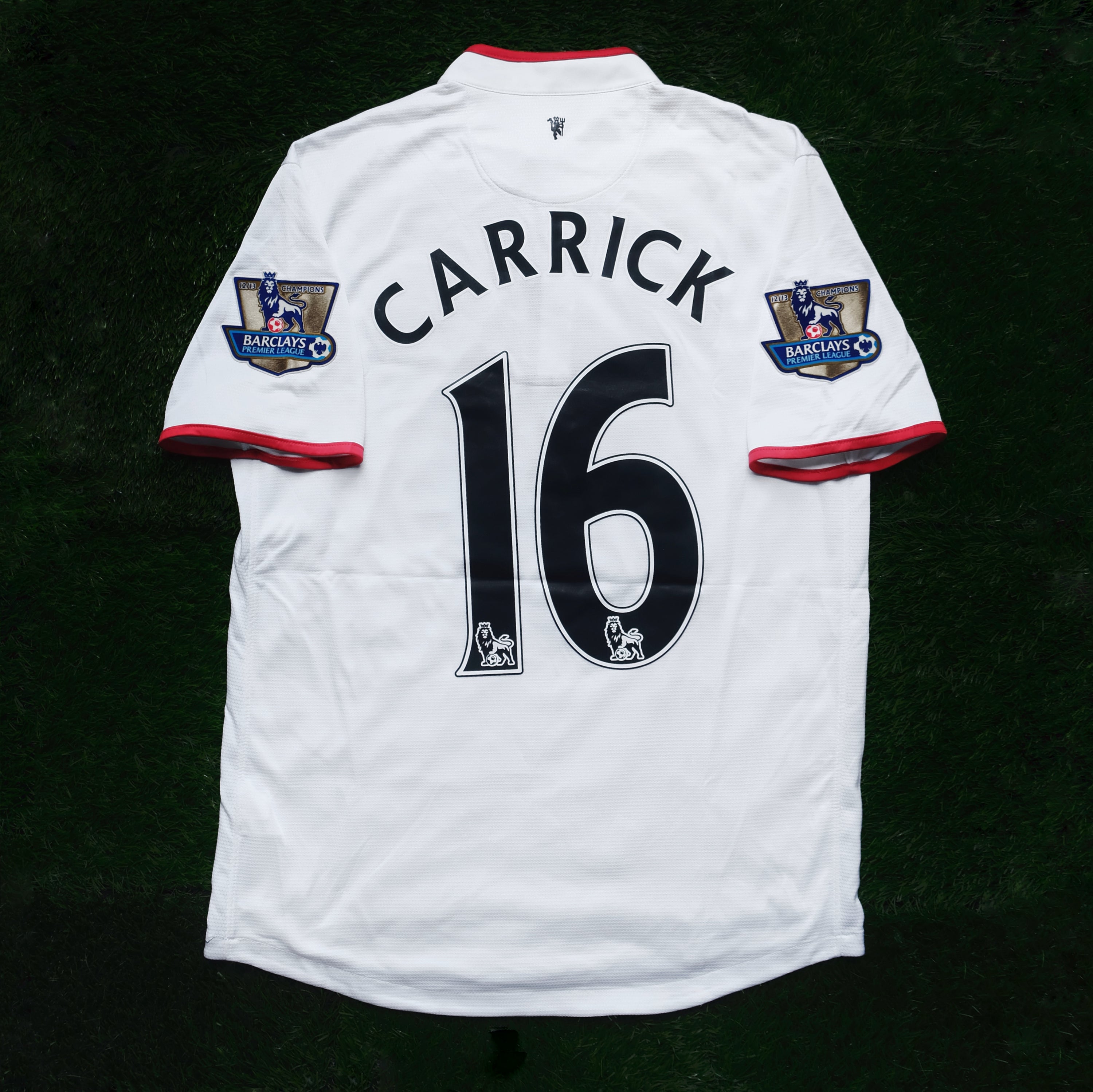 2013/14 Man Utd #16 CARRICK Third Jersey (M)