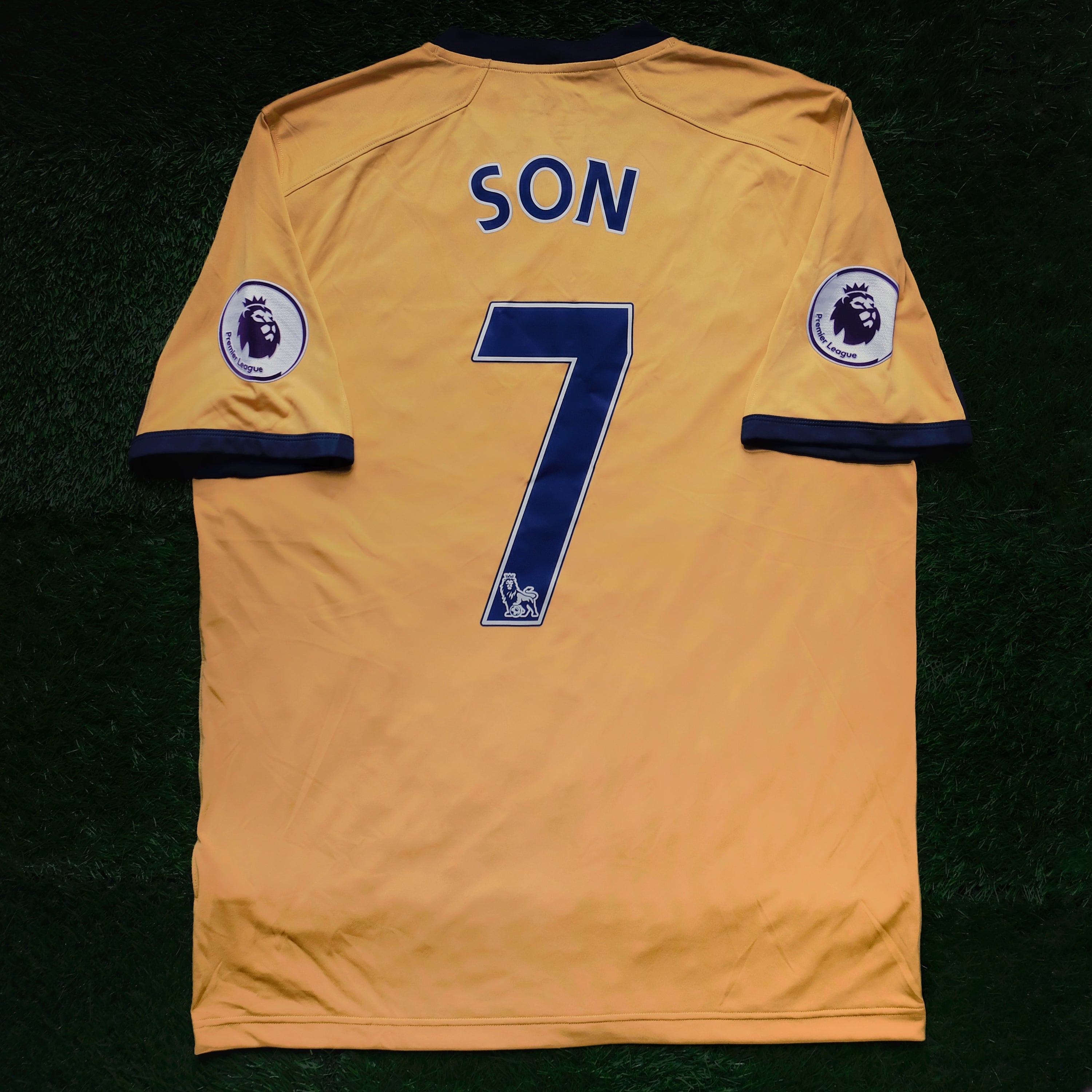 2016/17 Tottenham #7 SON Third Jersey (XL)