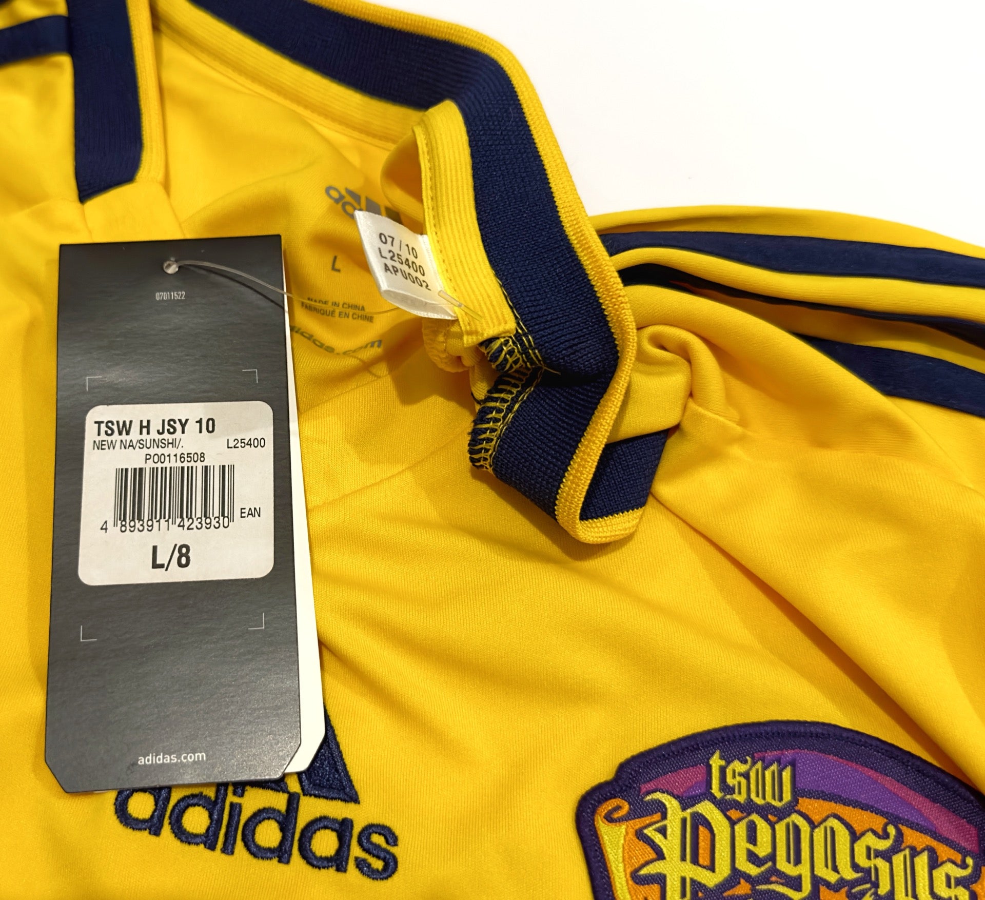 2011/12 TSW Pegasus #17 H L LEE Home Jersey (L)