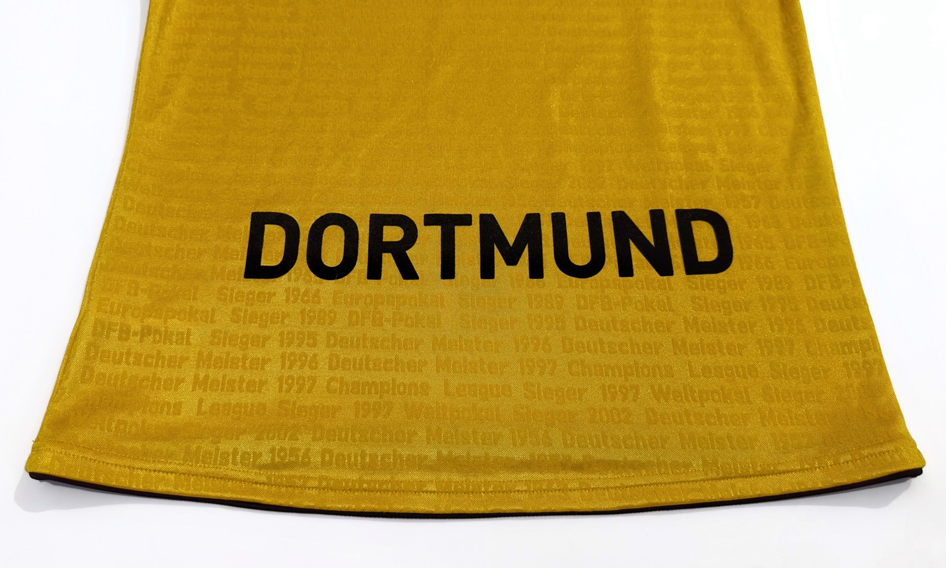 2009/10 Borussia Dortmund Centenary Fourth Jersey (M)