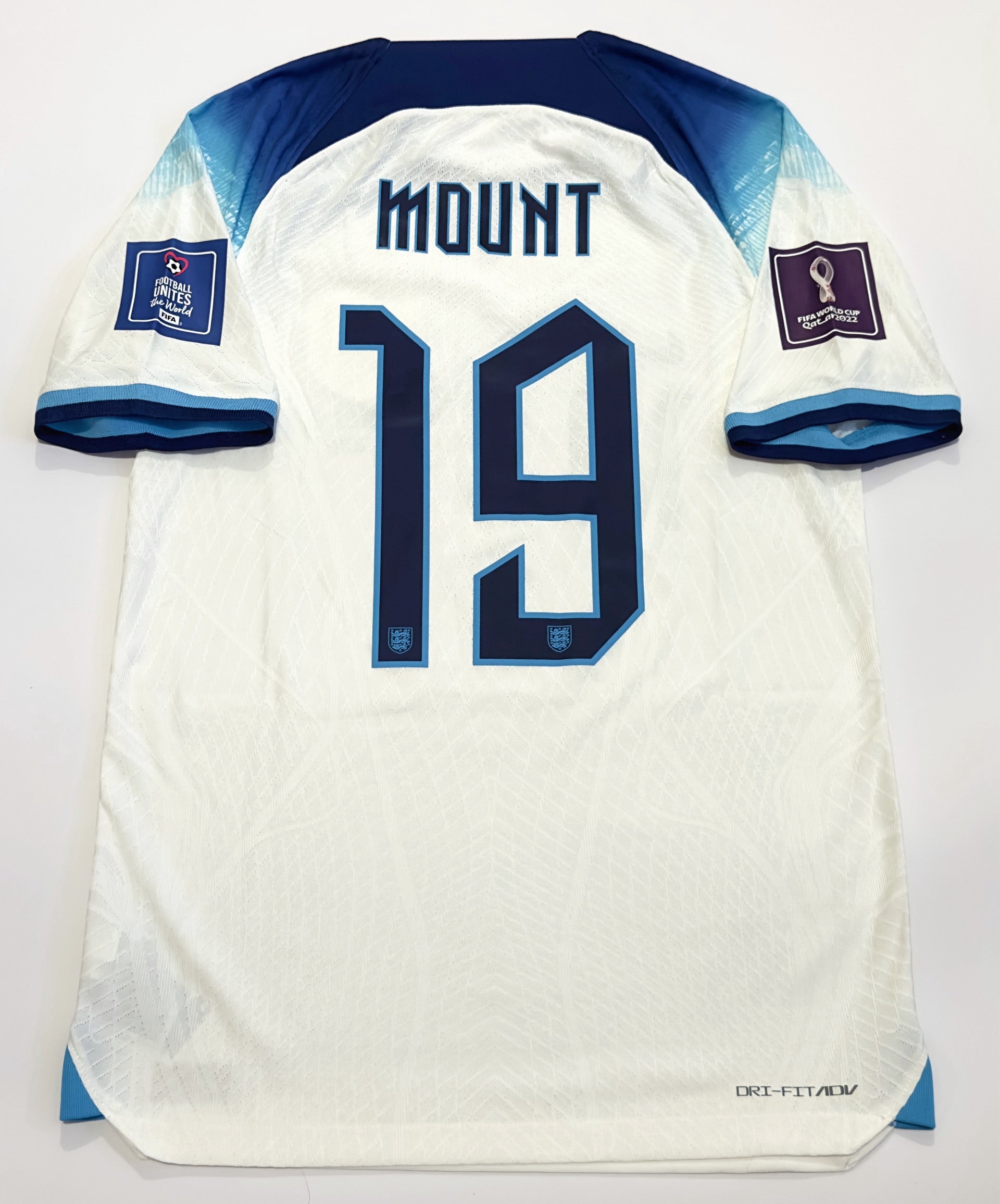 2022/23 England #19 MOUNT Home Jersey (S)