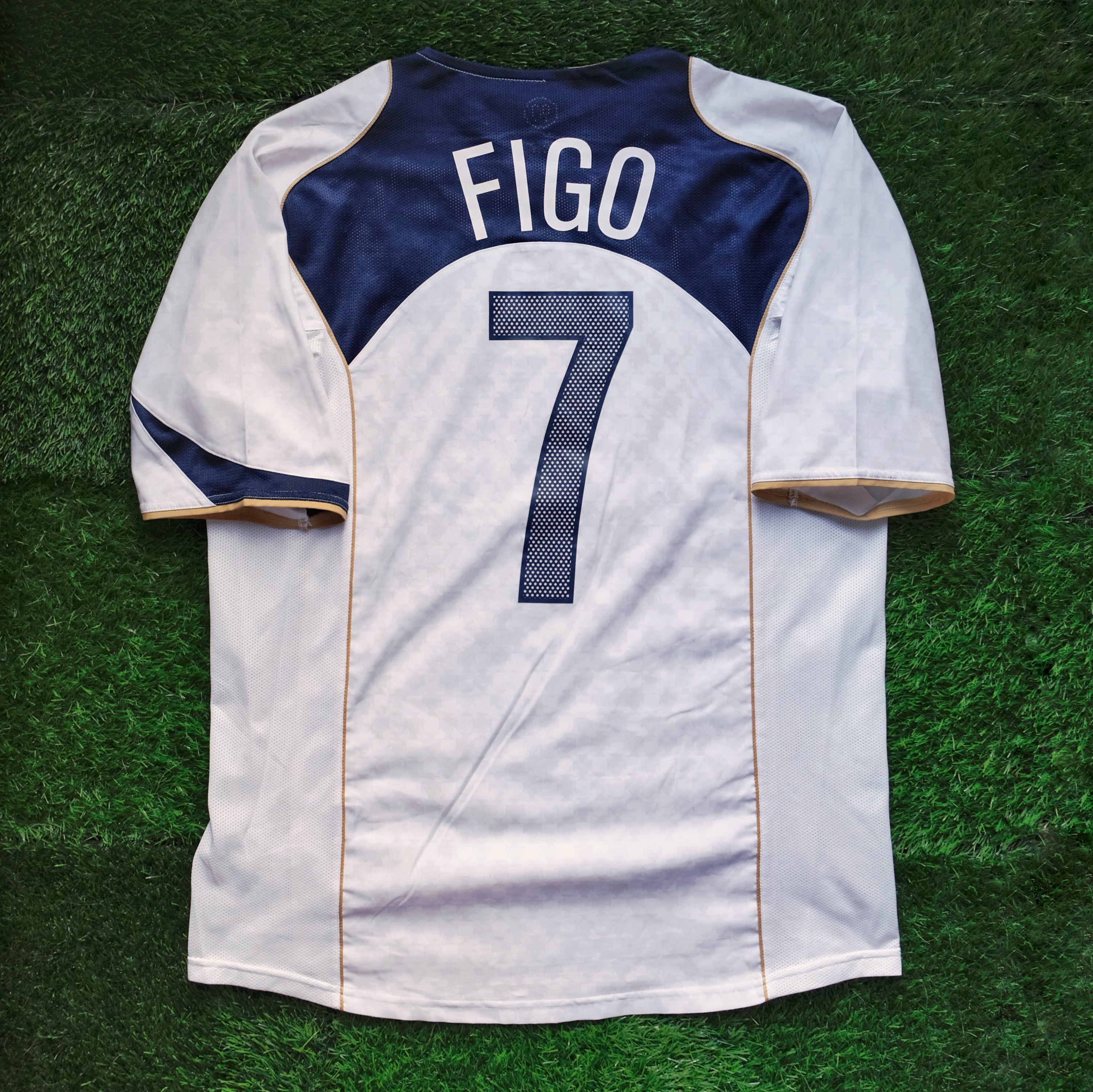 2004/05 Portugal #7 FIGO Away Jersey (L)