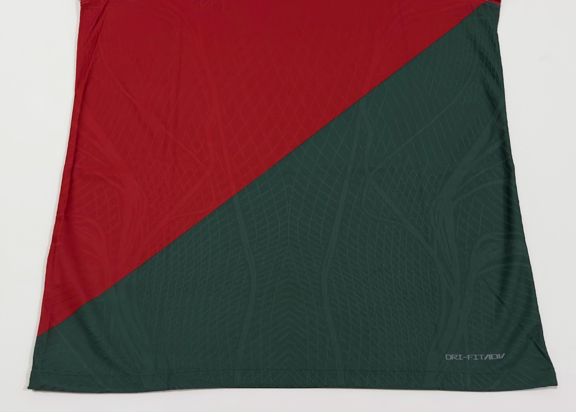 2022/23 Portugal Home Jersey (L)