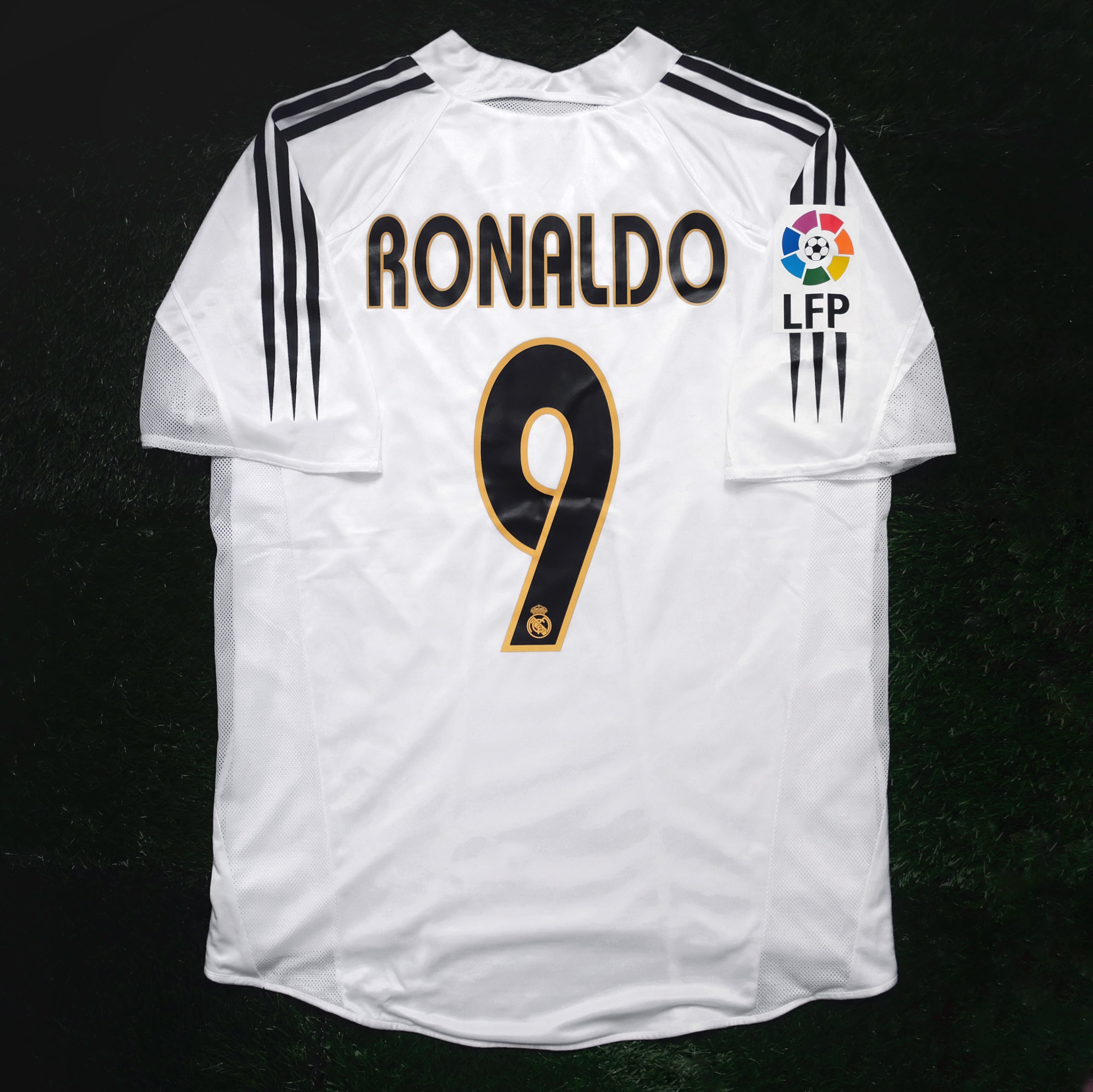 2004/05 Real Madrid #9 RONALDO Home Jersey (L) – Double Kick
