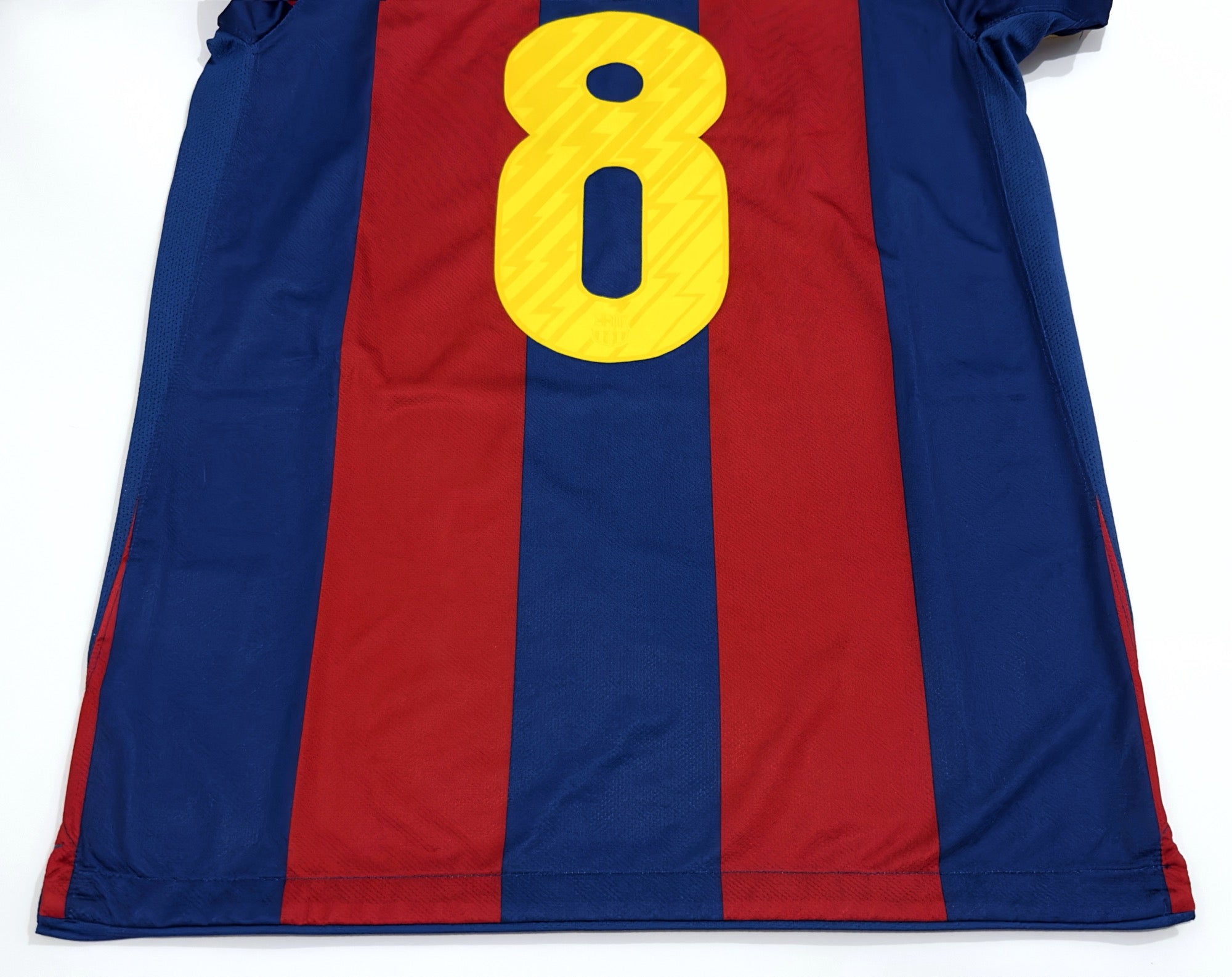 2010/11 Barcelona #8 A. INIESTA Home Jersey (M) – Double Kick