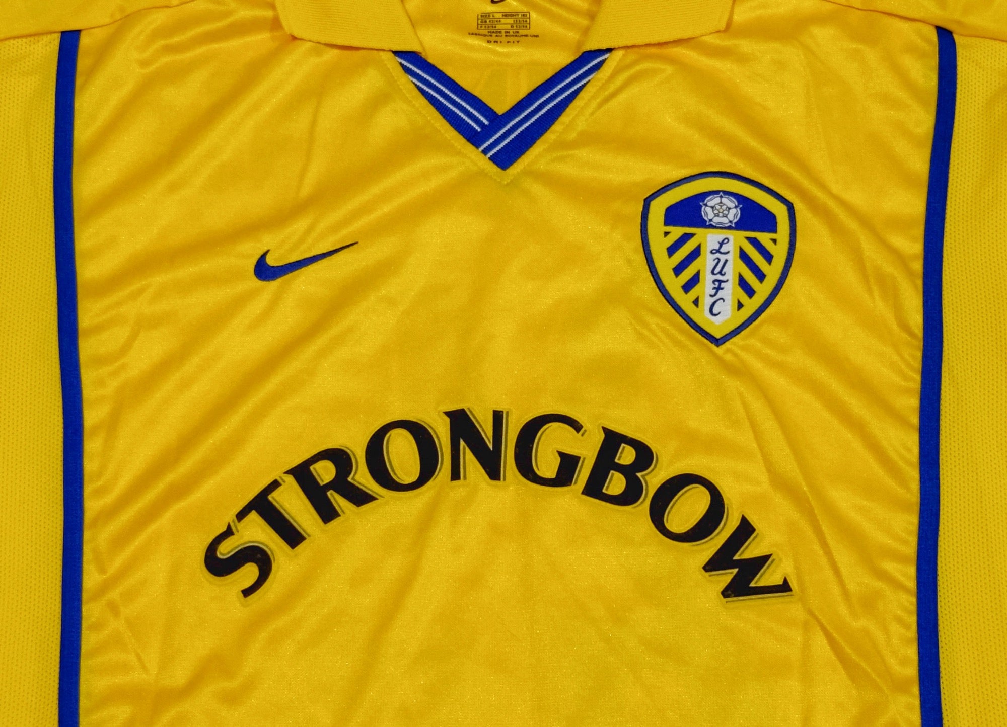 2000/02 Leeds United #29 FERDINAND Away Jersey (L)