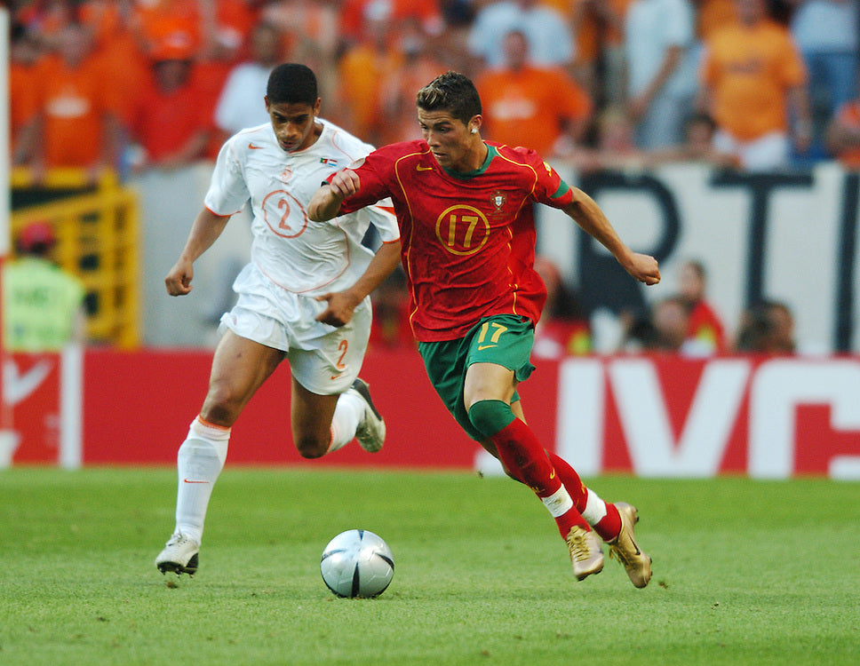 2004/05 Portugal #17 C.RONALDO Home Jersey (M)