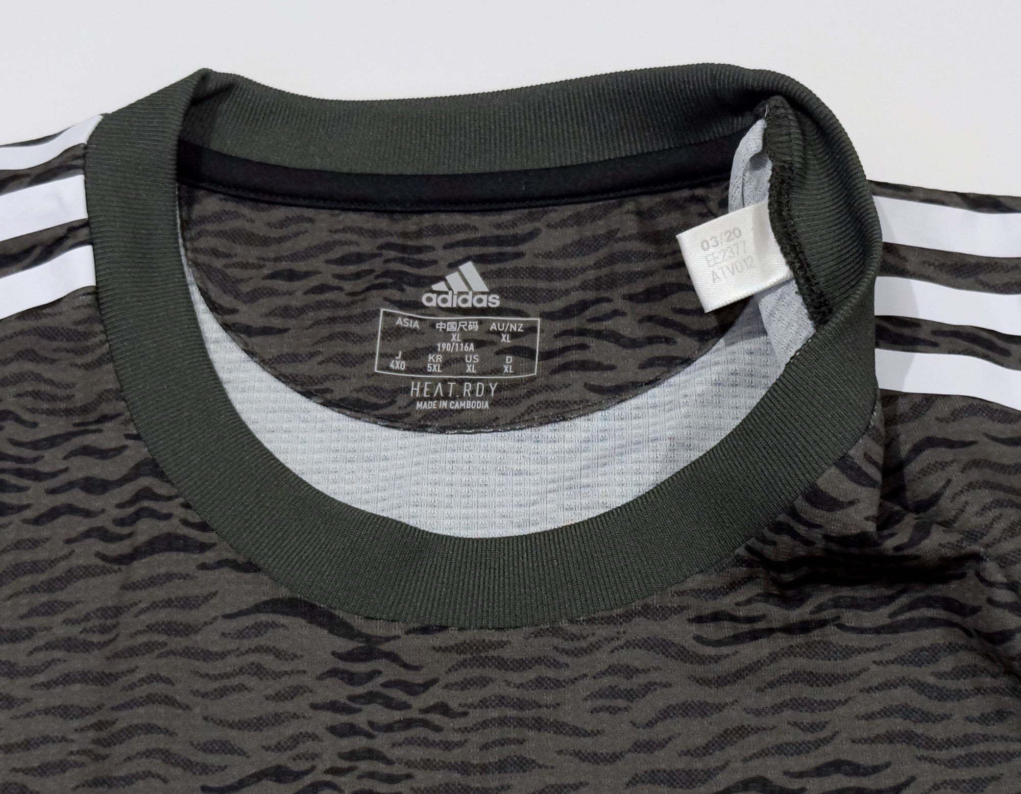 2020/21 Man Utd #18 B. FERNANDES Away Jersey (XL)