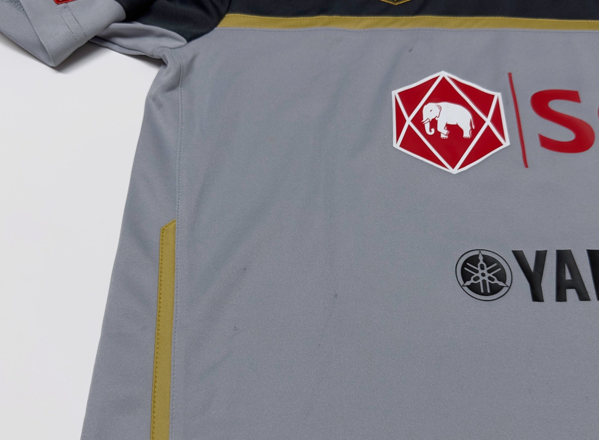 2014 SCG Muangthong United #1 KAWIN GK Jersey (XL)