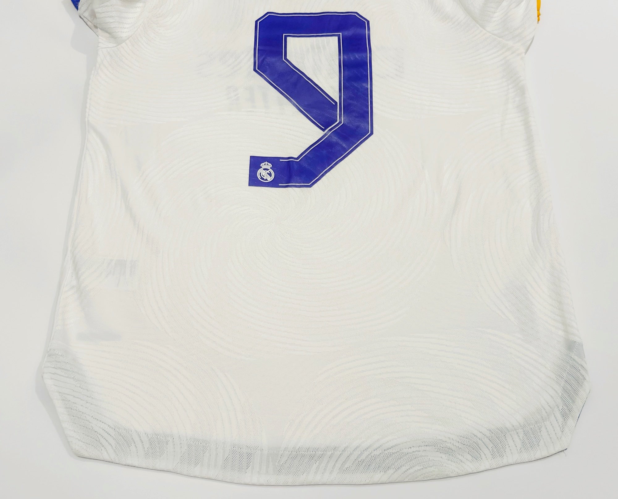 2021/22 Real Madrid #9 BENZEMA Home Jersey (M)