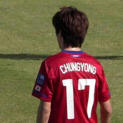 2010/11 South Korea #17 CHUNGYONG Home Jersey (L)