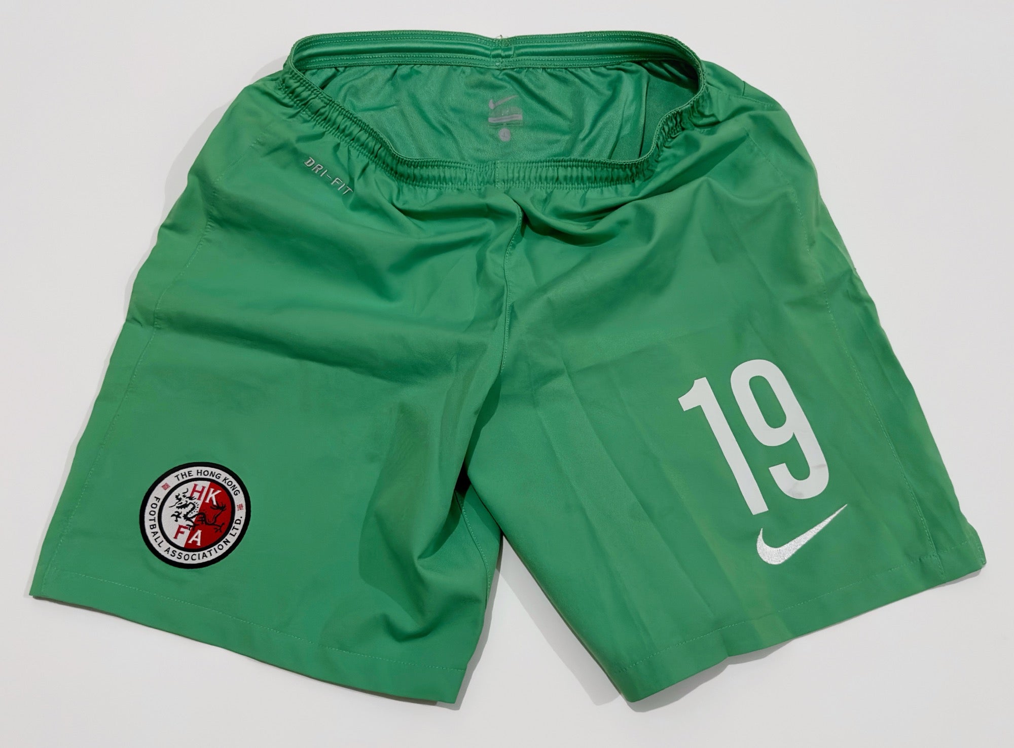 2014/15 Hong Kong #19 GK Jersey (L) with Shorts