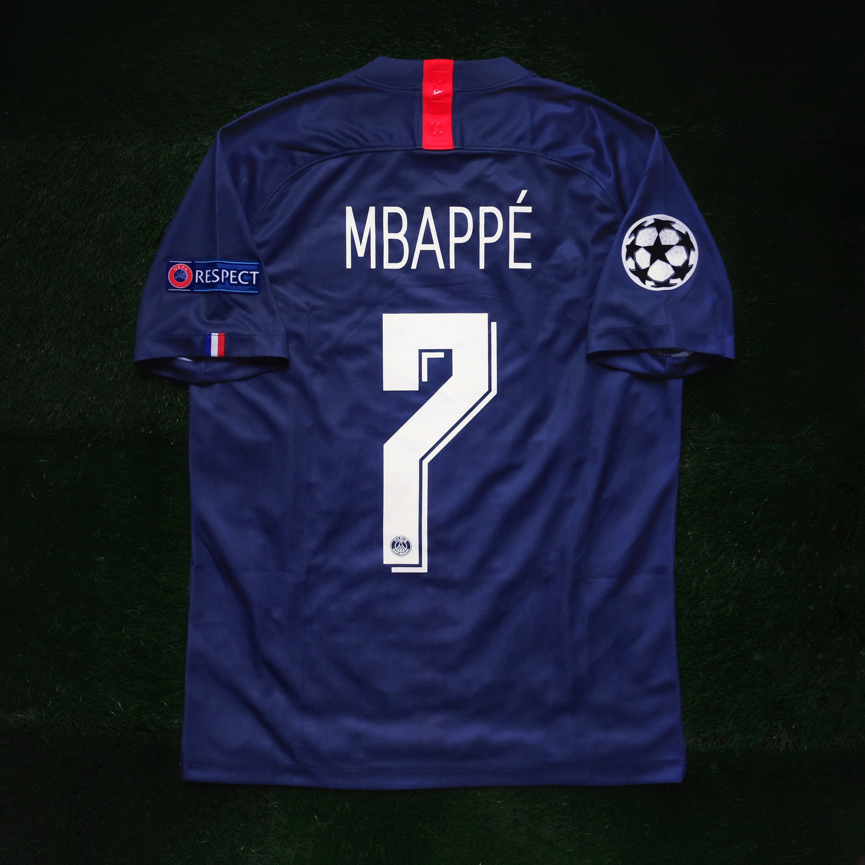 2019/20 PSG #7 MBAPPE Home Jersey (M)