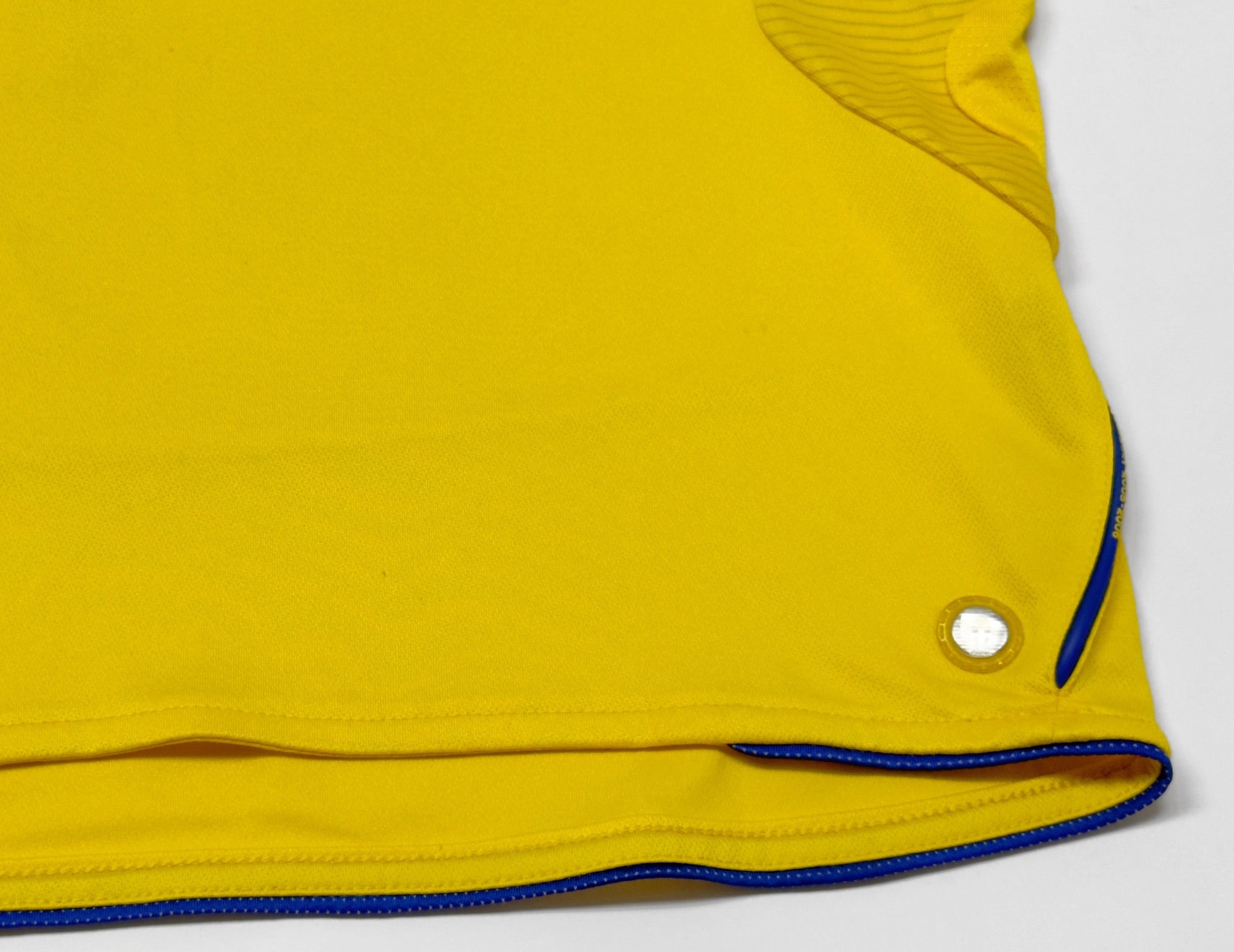 2005/06 Sweden #11 LARSSON Home Jersey (S)
