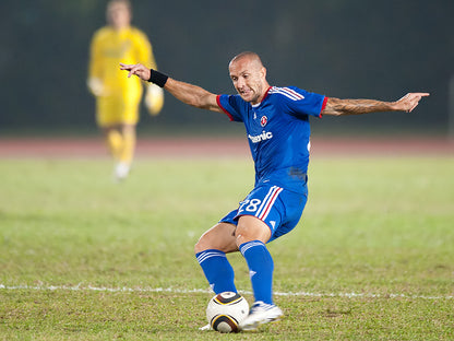 2010/11 South China Away Jersey (M)