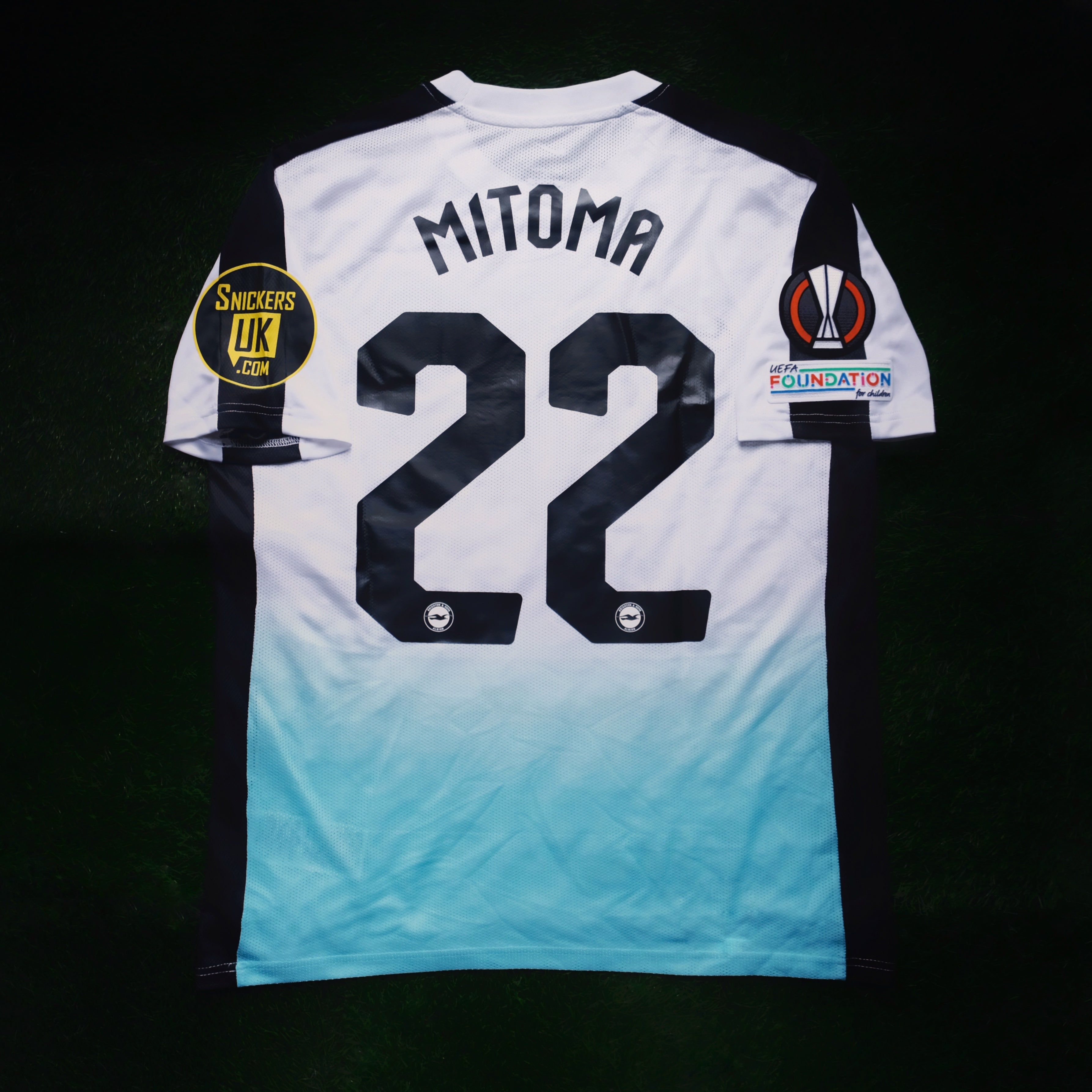 Kaoru Mitoma – Double Kick Football | retro. classic. vintage.
