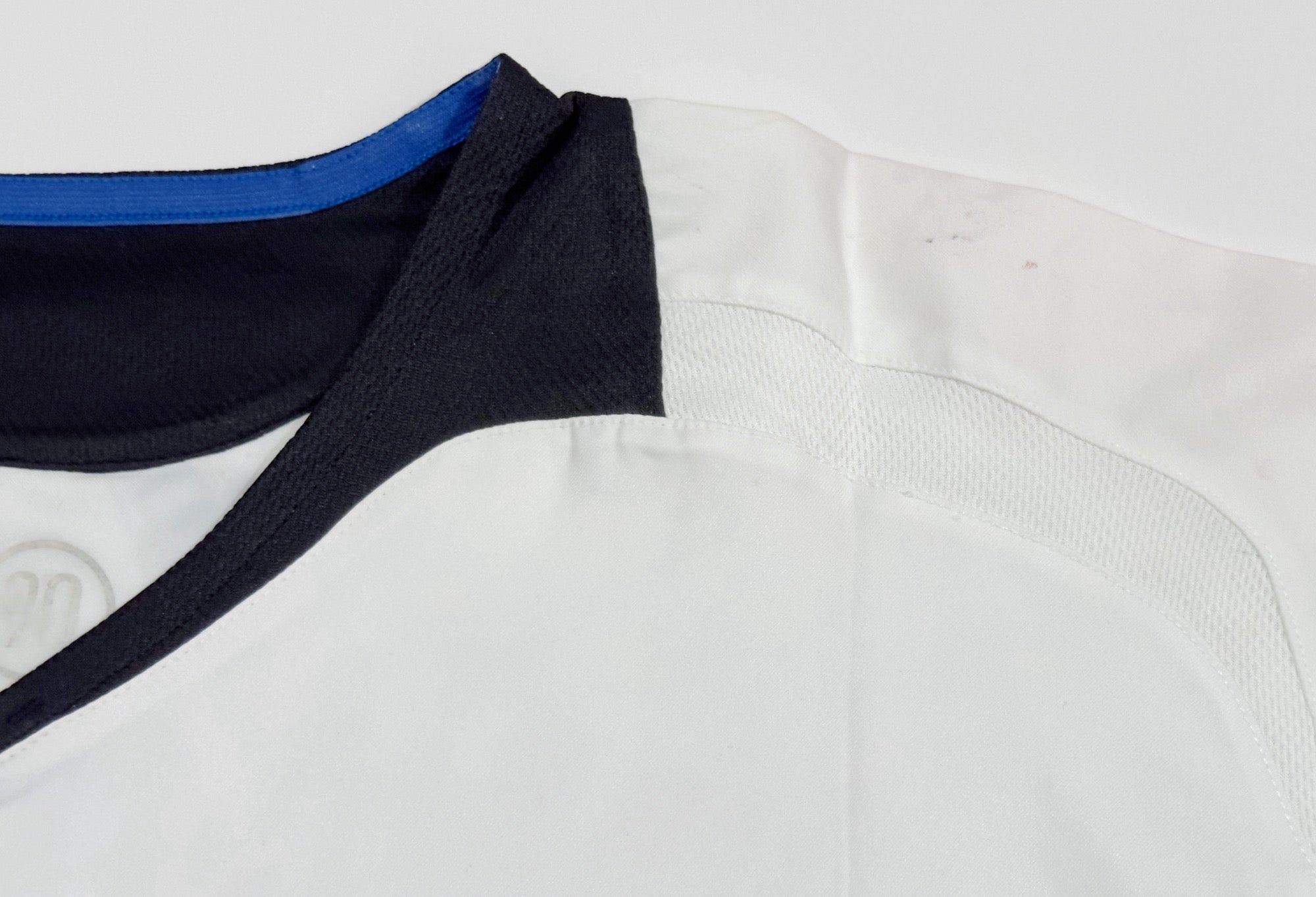 2005/06 Inter Milan #30 MARTINS Away Jersey (XL)