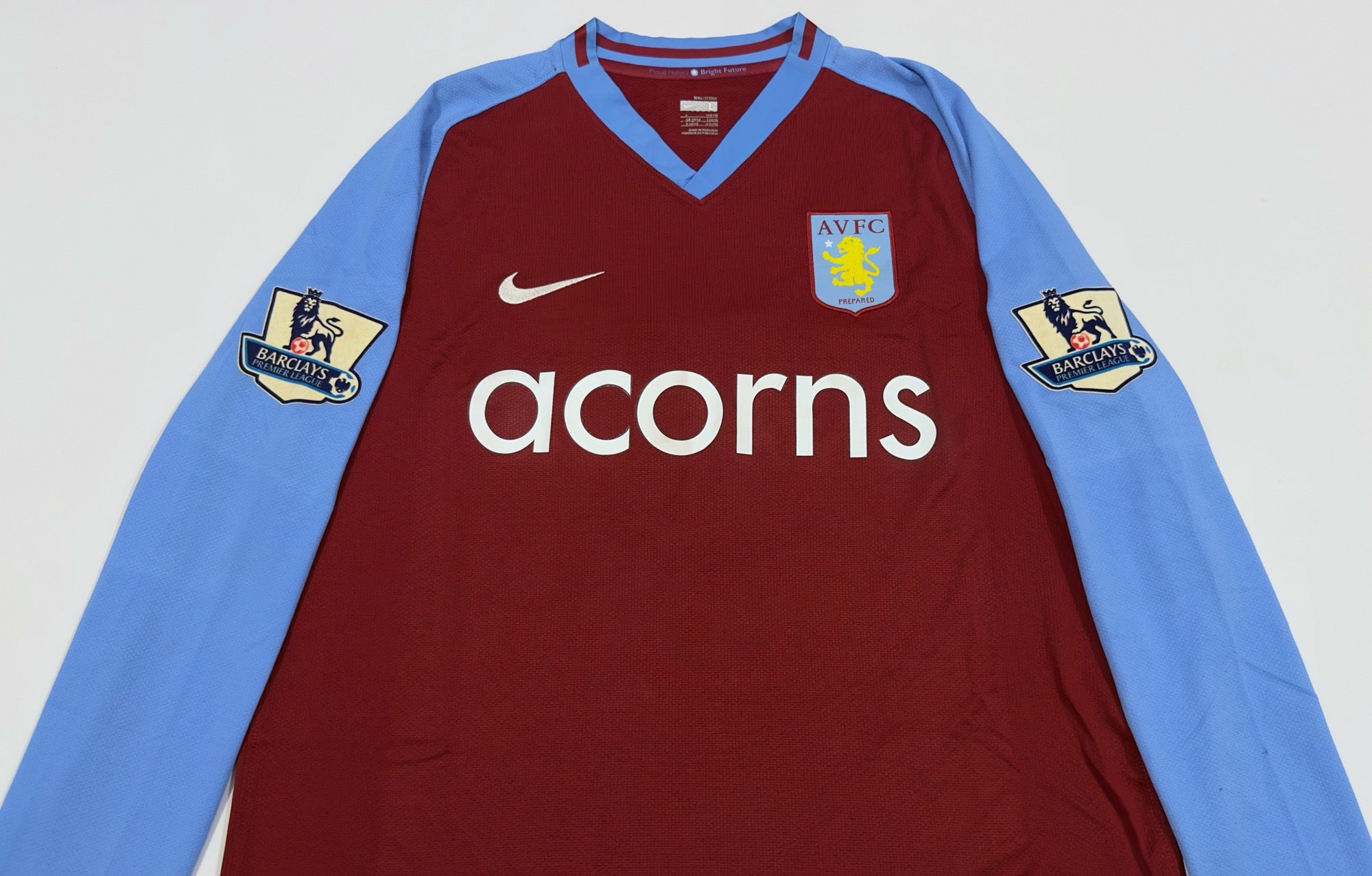 2008/09 Aston Villa #7 YOUNG Home Jersey (L) L/S