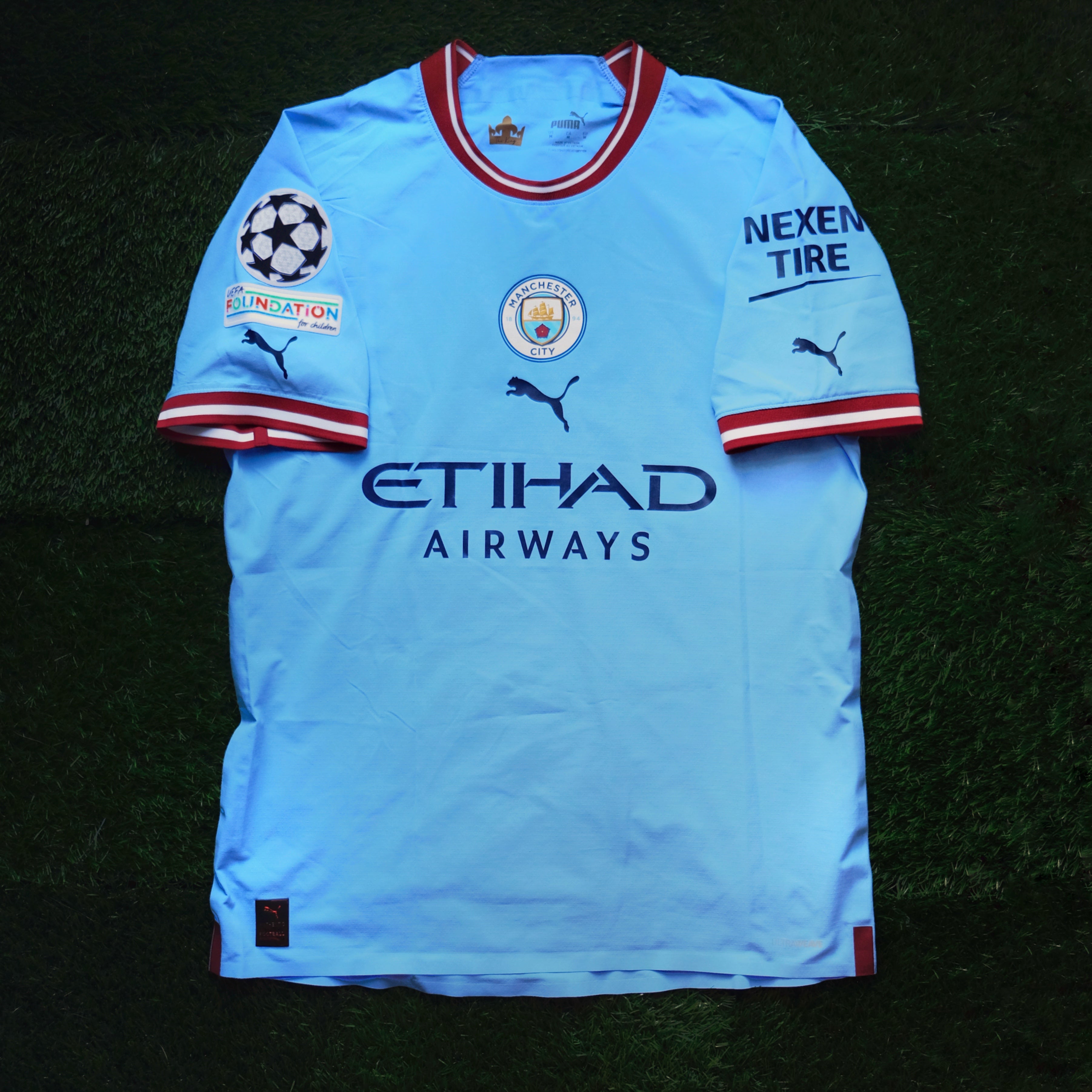 Manchester City – Double Kick Football | retro. classic