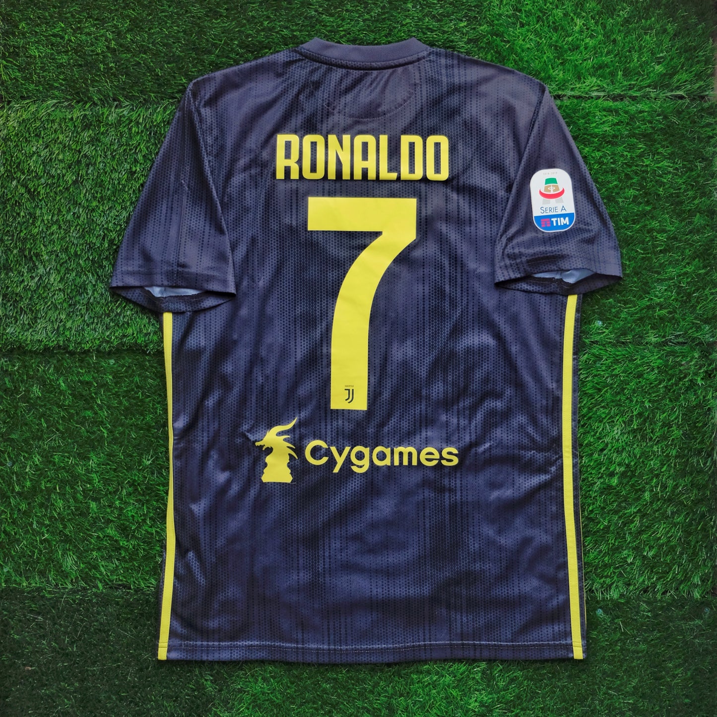 2018/19 Juventus #7 RONALDO Third Jersey (M)