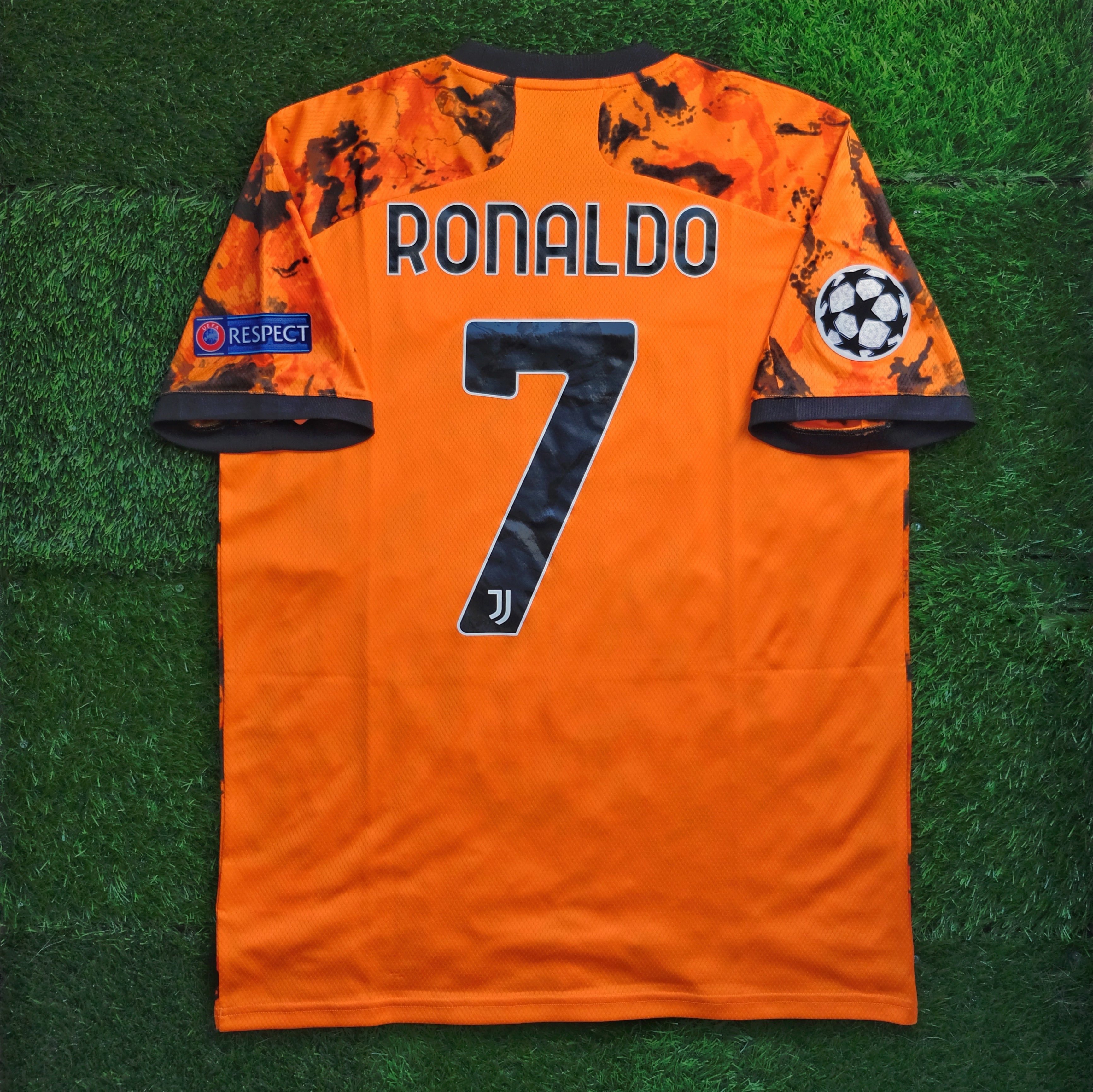 Ronaldo juventus 3rd hot sale jersey