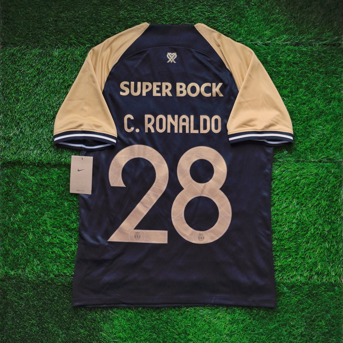 How to buy special Cristiano Ronaldo jersey by Sporting CP