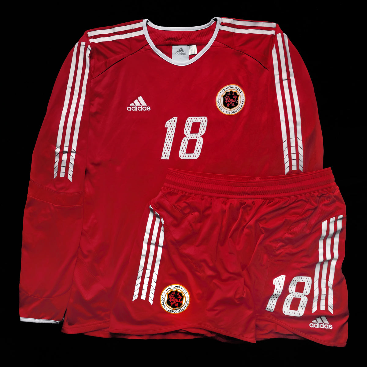 2005/06 Hong Kong #18 Home Jersey (M) L/S with Shorts