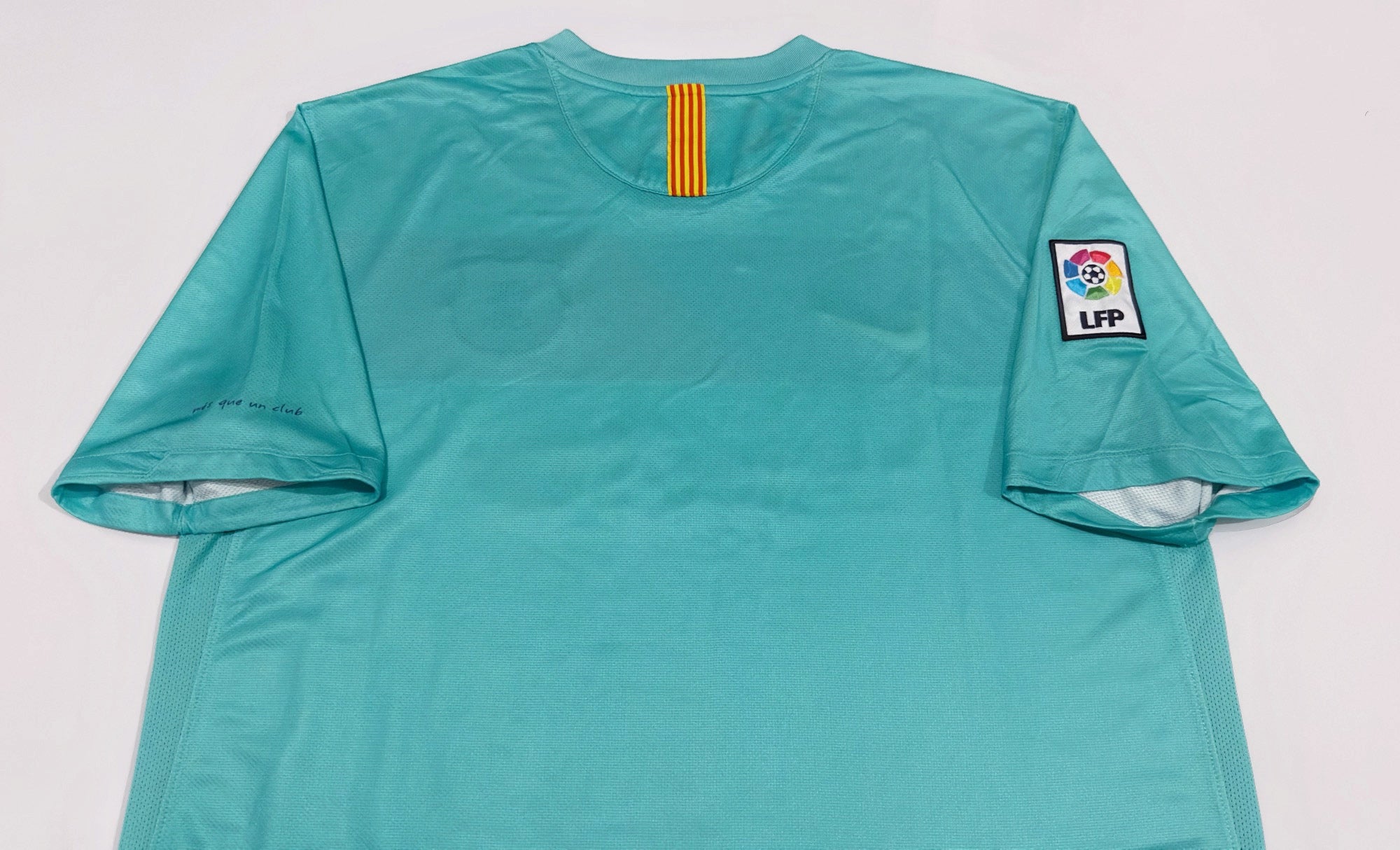 2010/11 Barcelona Away Jersey (XL)