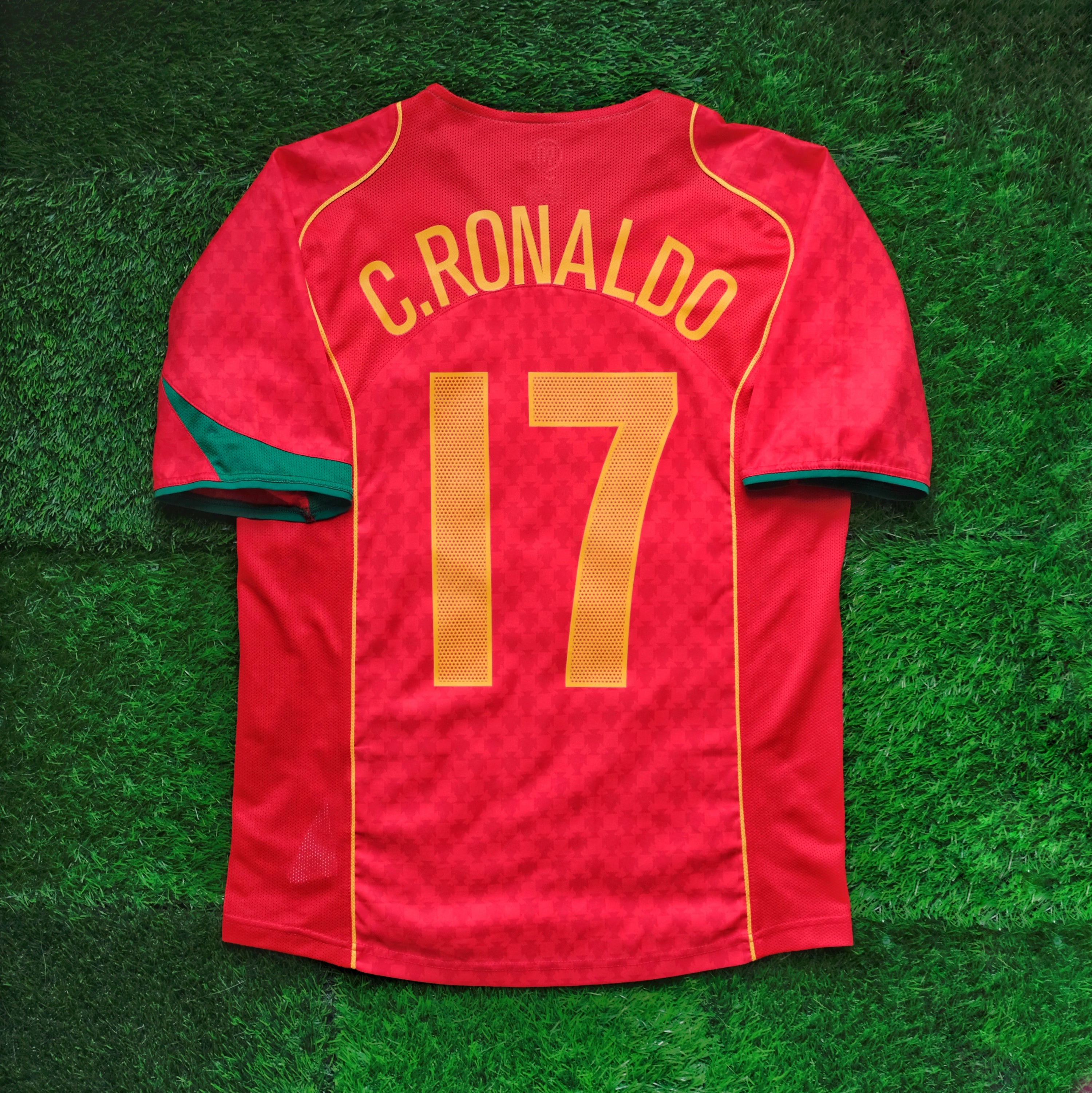 2004/05 Portugal #17 C.RONALDO Home Jersey (S)