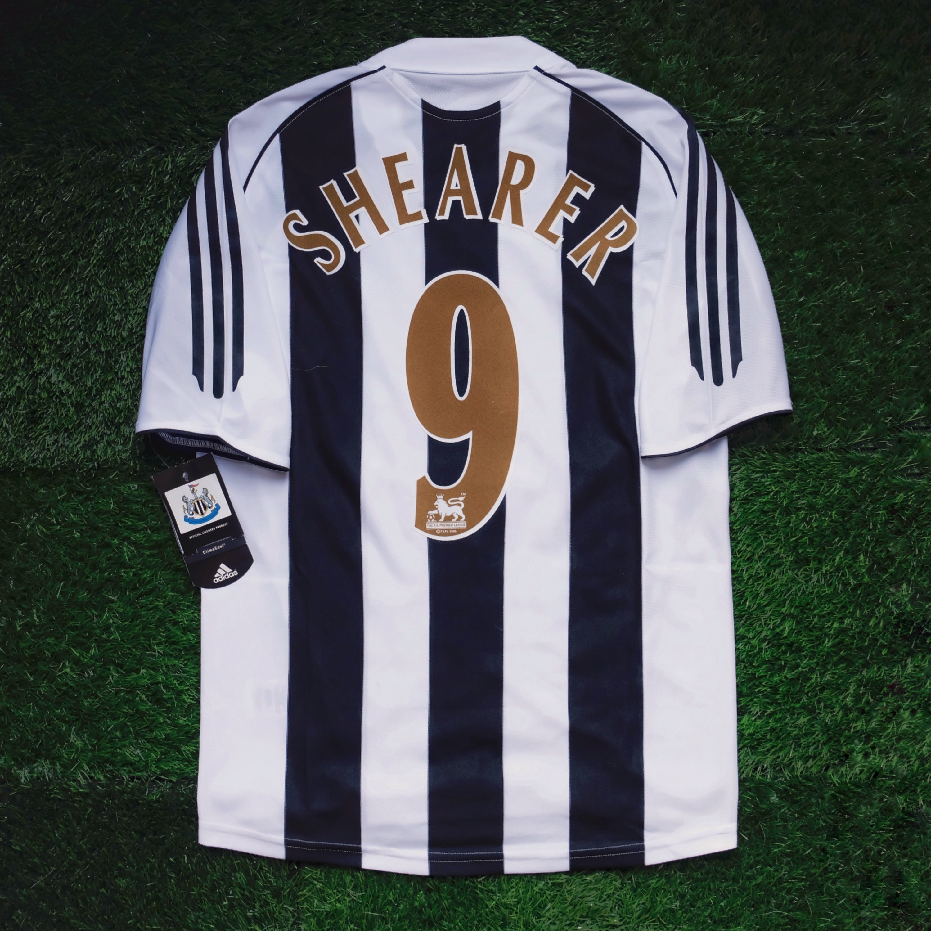 2005/07 Newcastle #9 SHEARER Home Jersey (M)