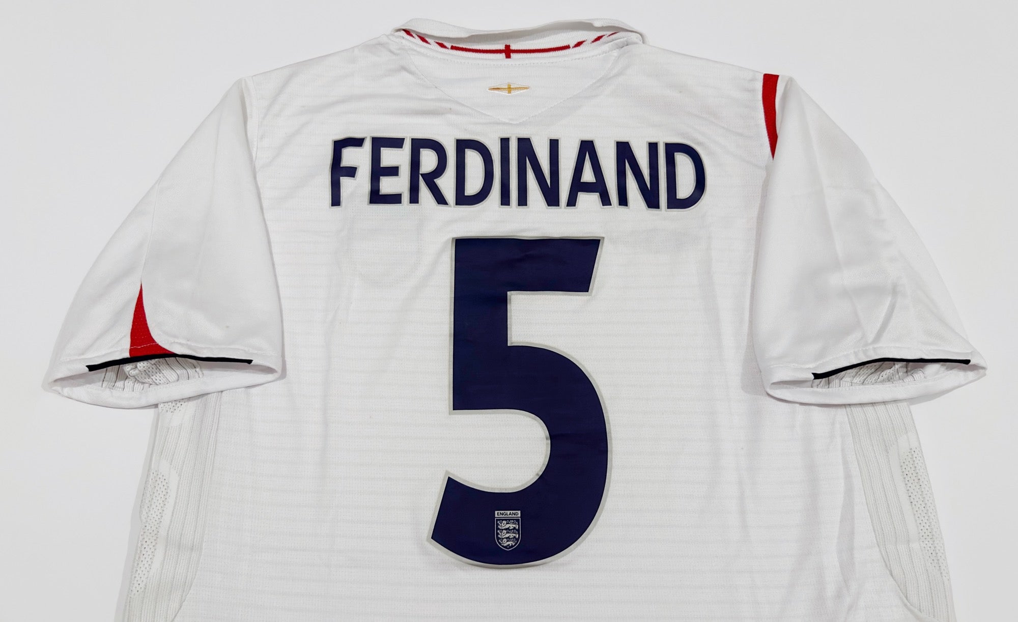 2005/07 England #5 FERDINAND Home Jersey (XL)