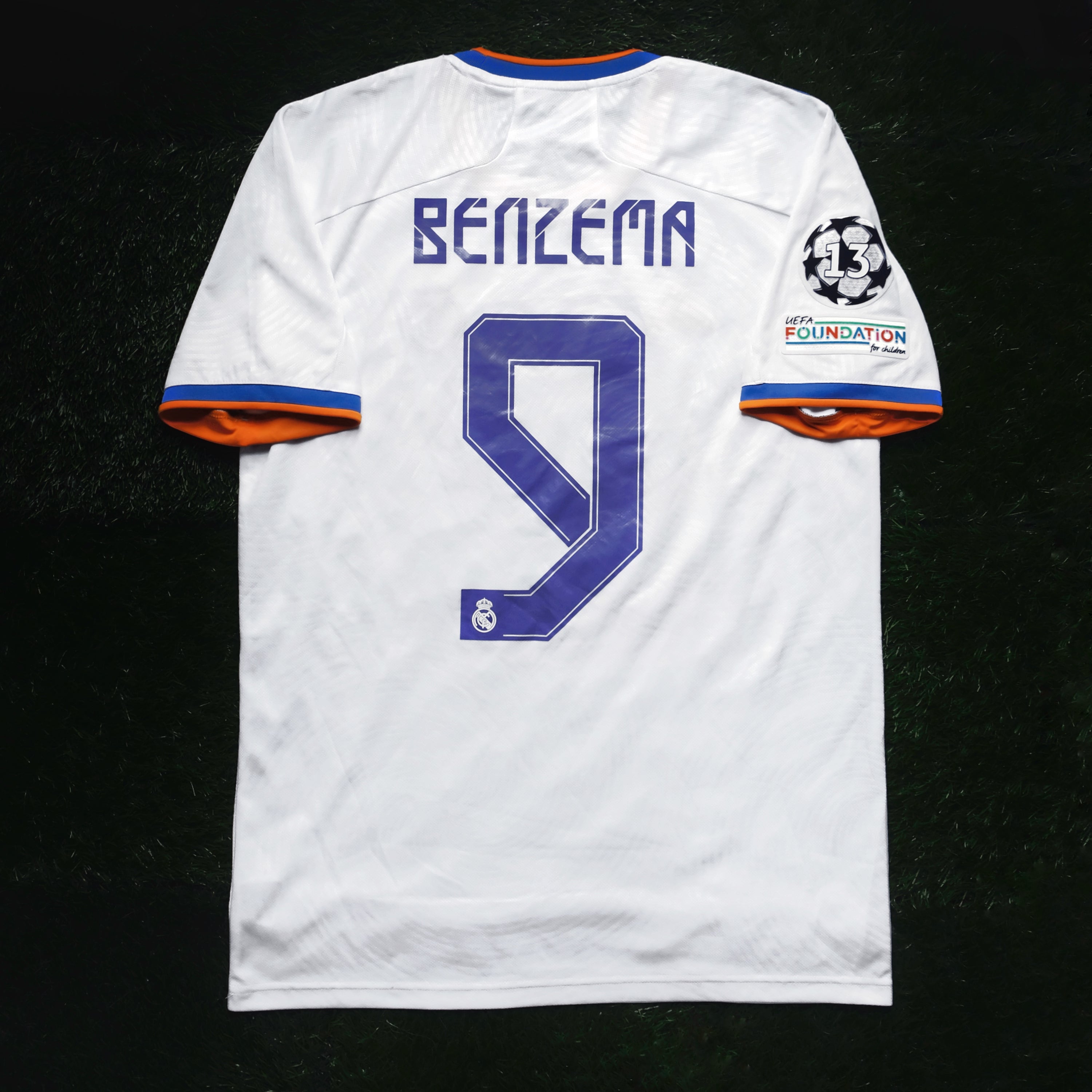 2021/22 Real Madrid #9 BENZEMA Home Jersey (M)