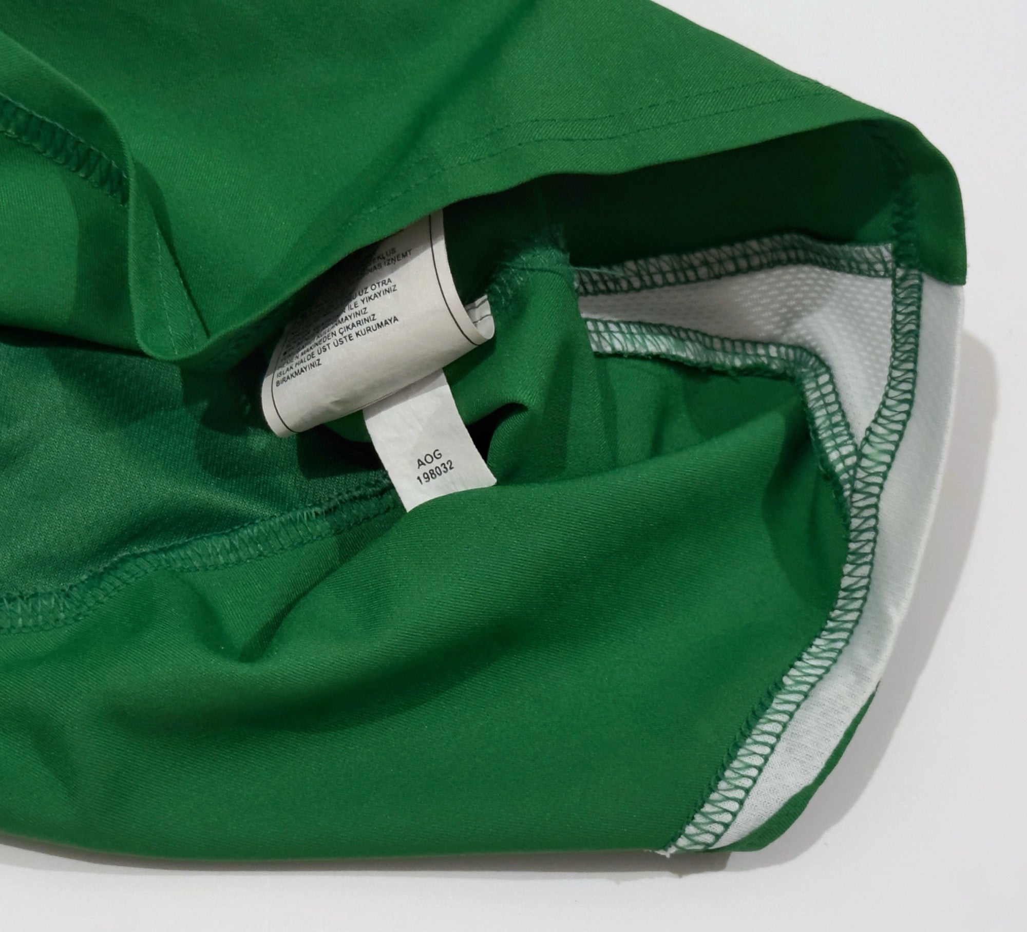 2005/06 Celtic #29 MALONEY Away Jersey (L) L/S