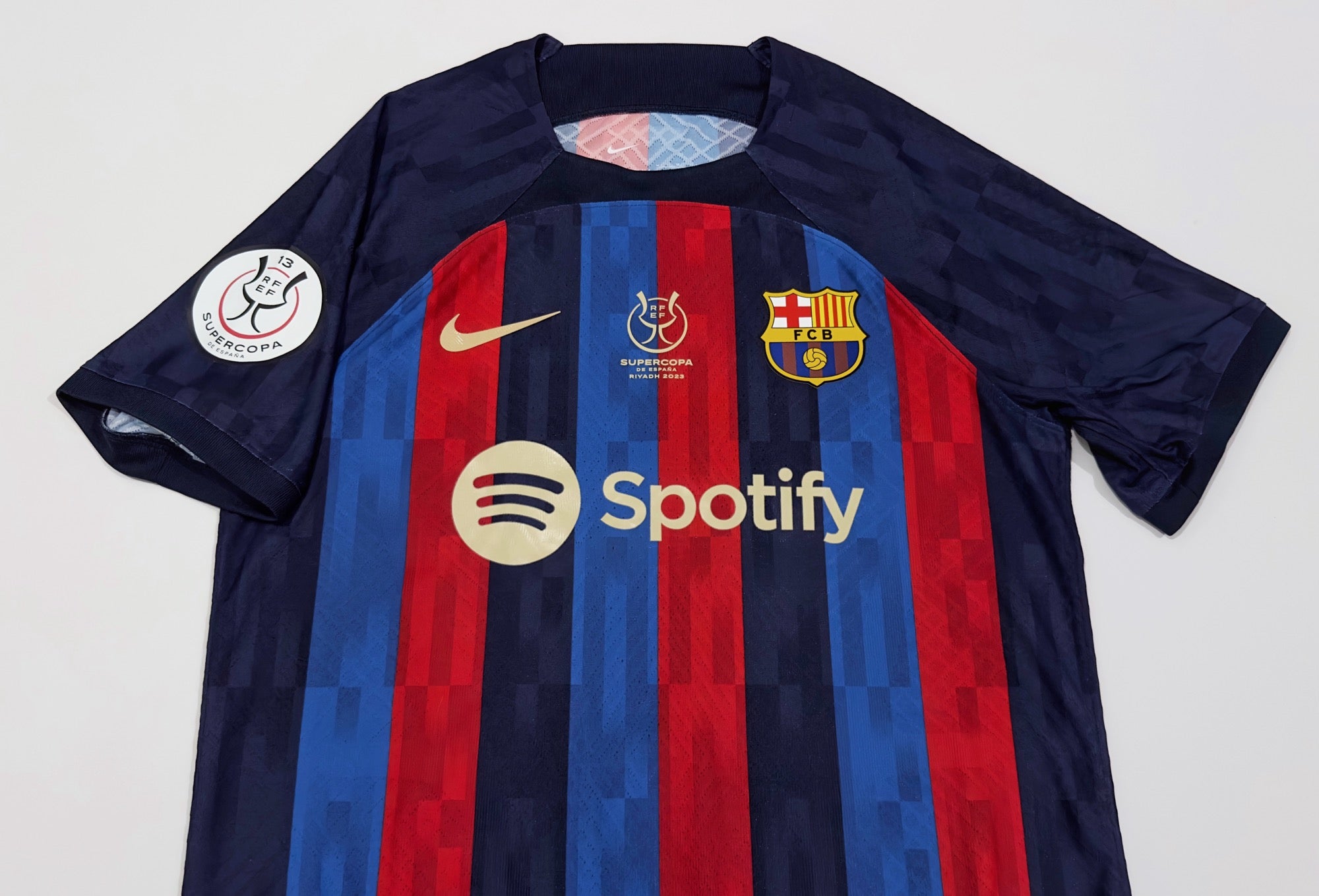 2022/23 Barcelona #30 GAVI Home Jersey (M)