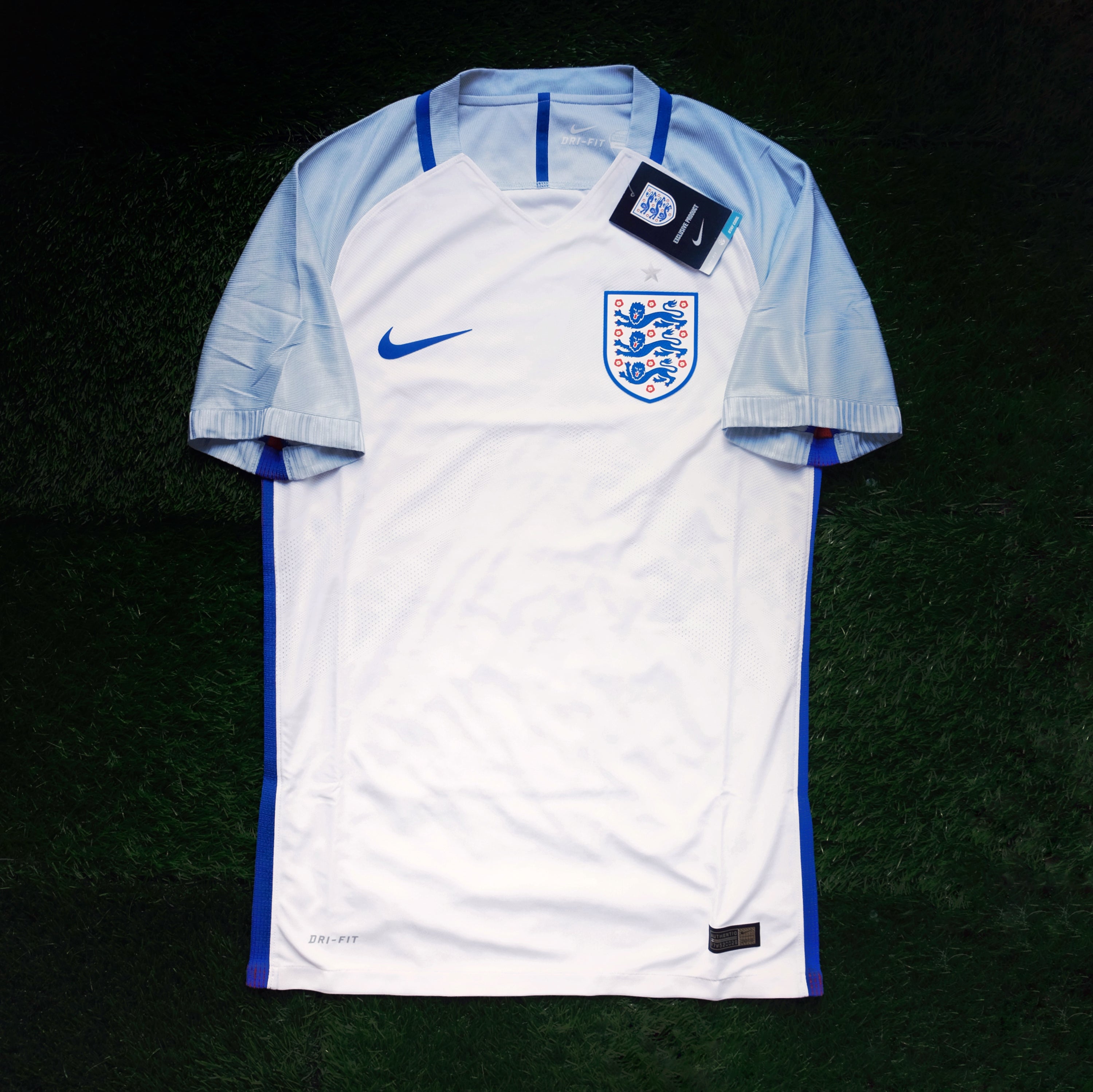 2016/17 England Home Jersey (S)