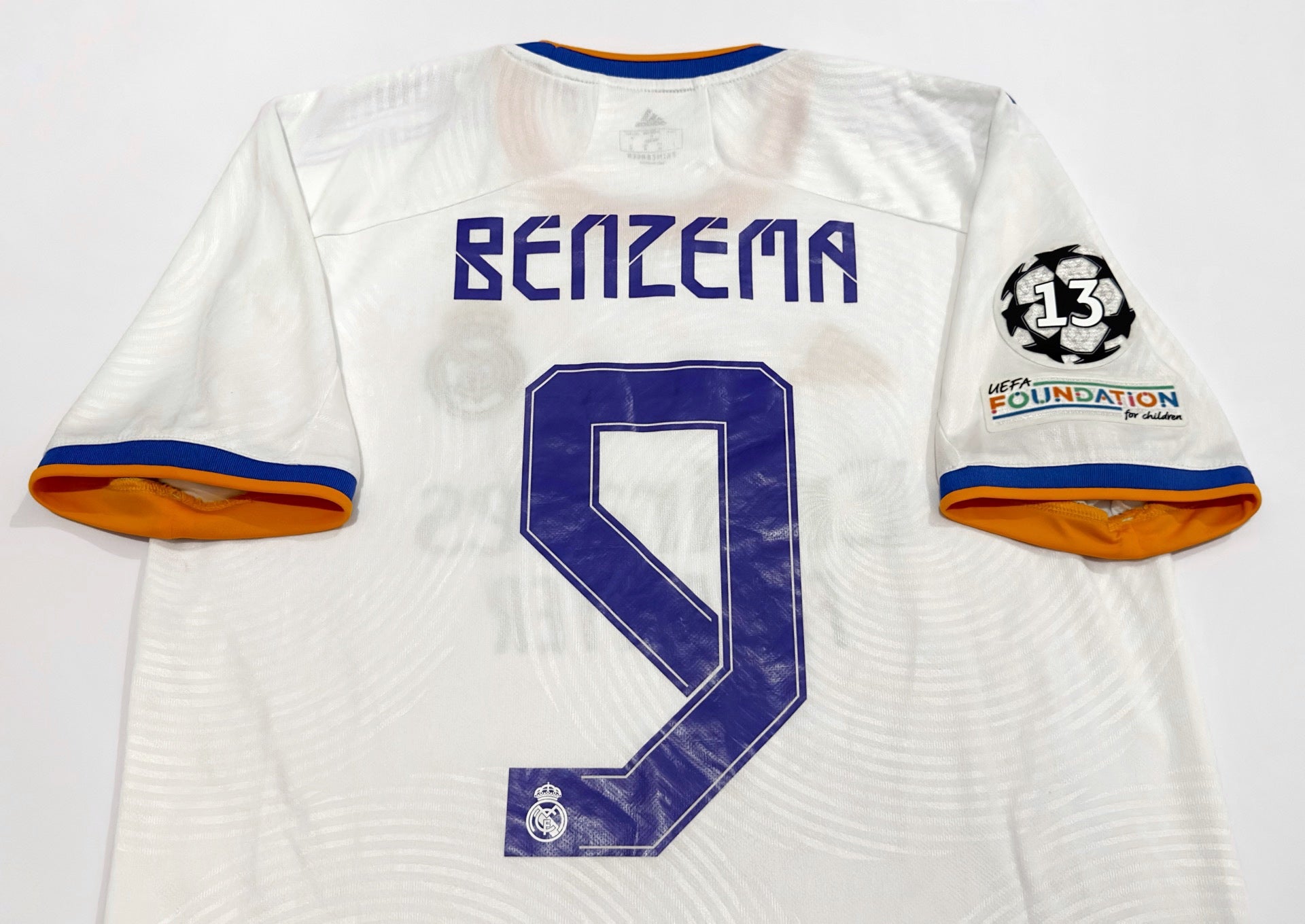 2021/22 Real Madrid #9 BENZEMA Home Jersey (M)