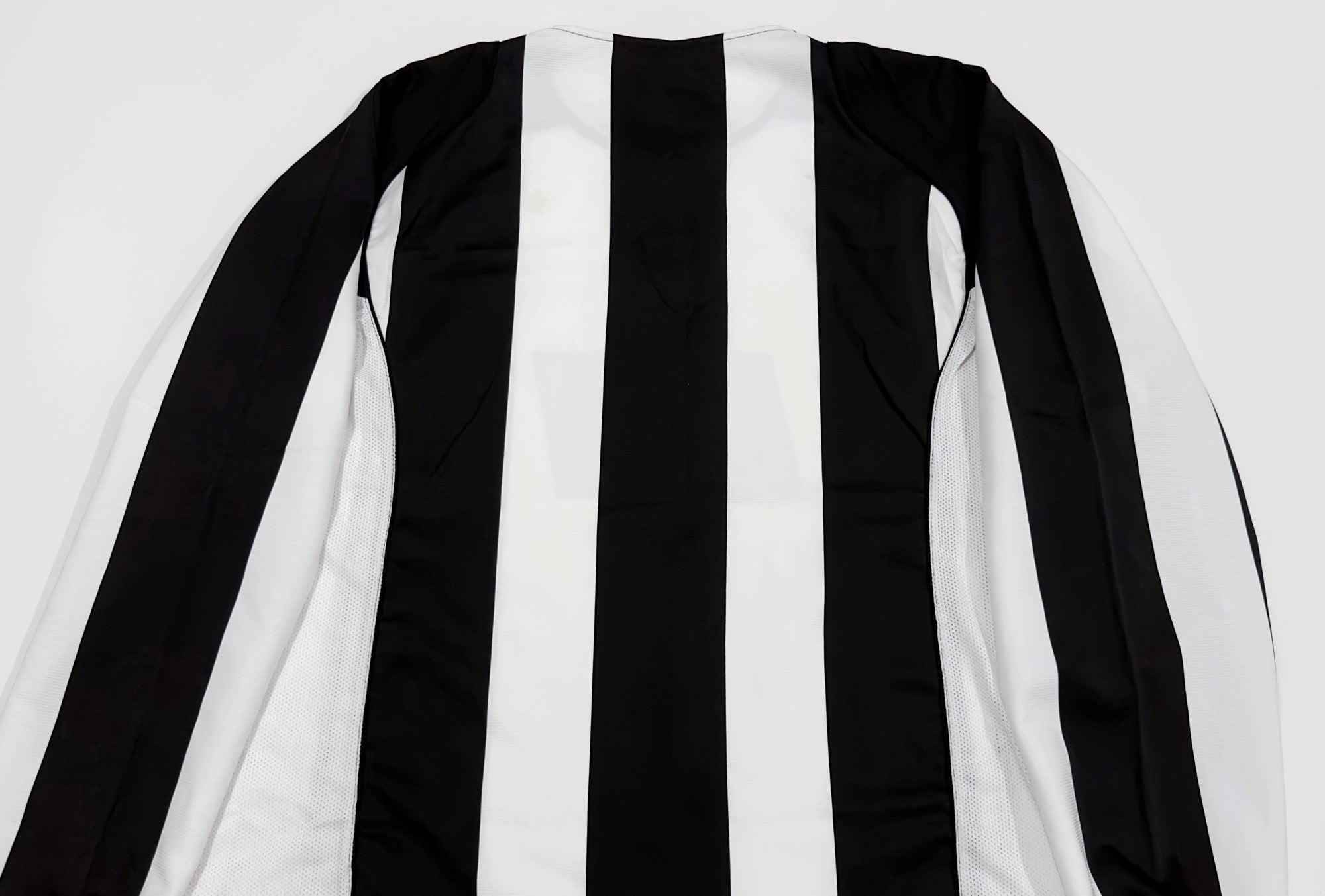 2004/05 Juventus Home Jersey (XL) L/S