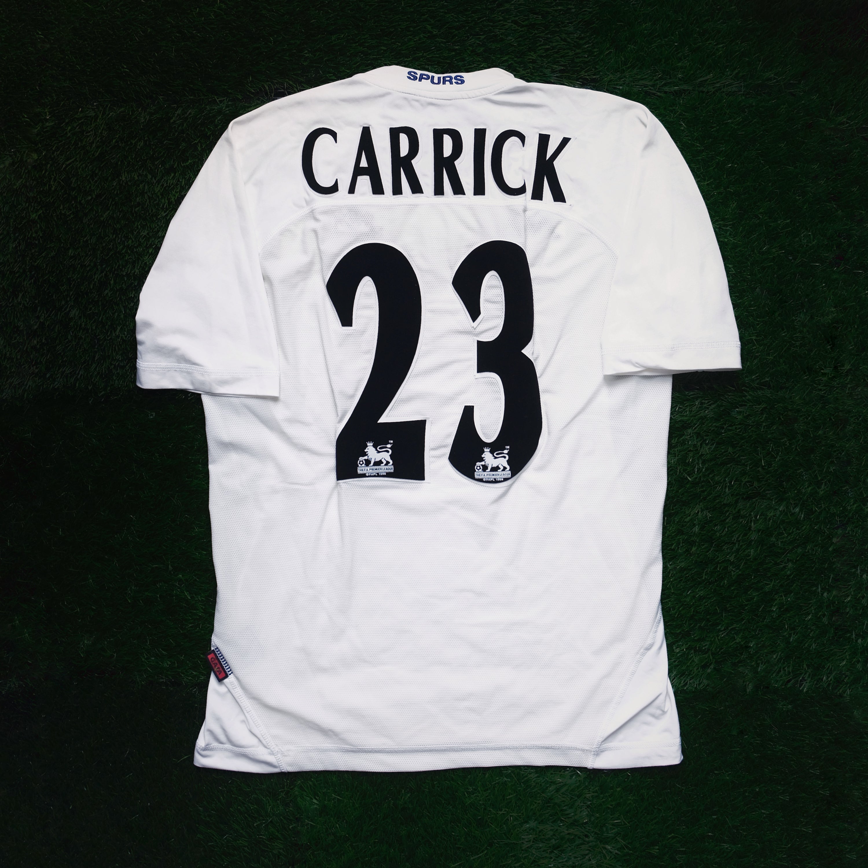 2004/05 Tottenham #23 CARRICK Home Jersey (L)
