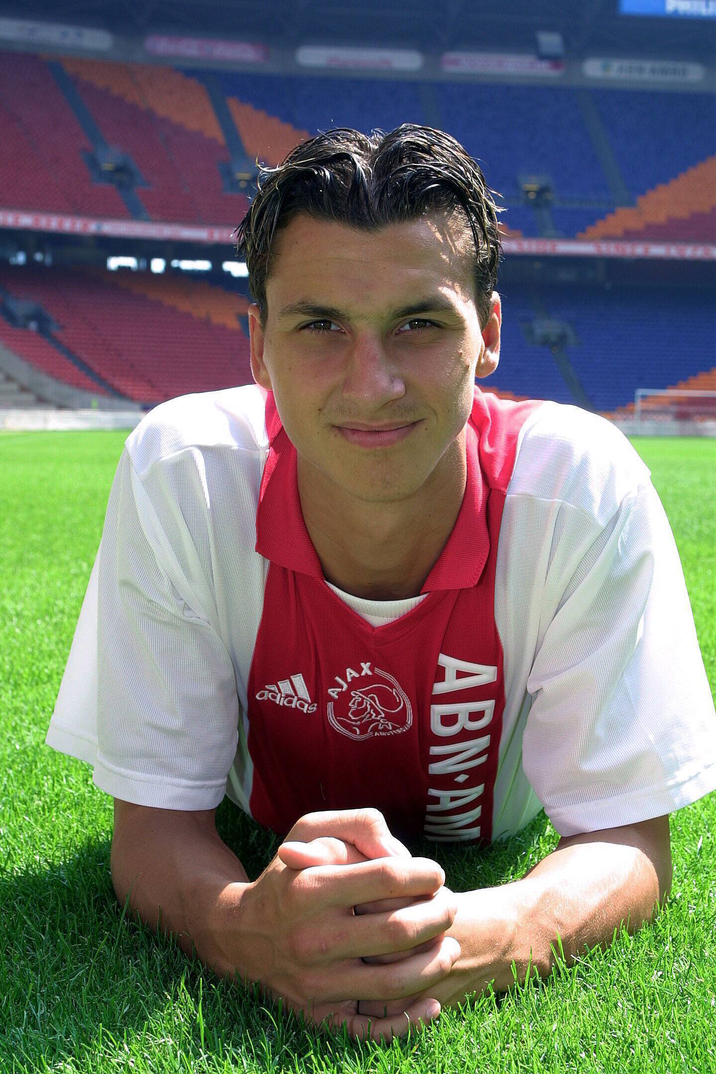 2001/02 Ajax Home Jersey (S)