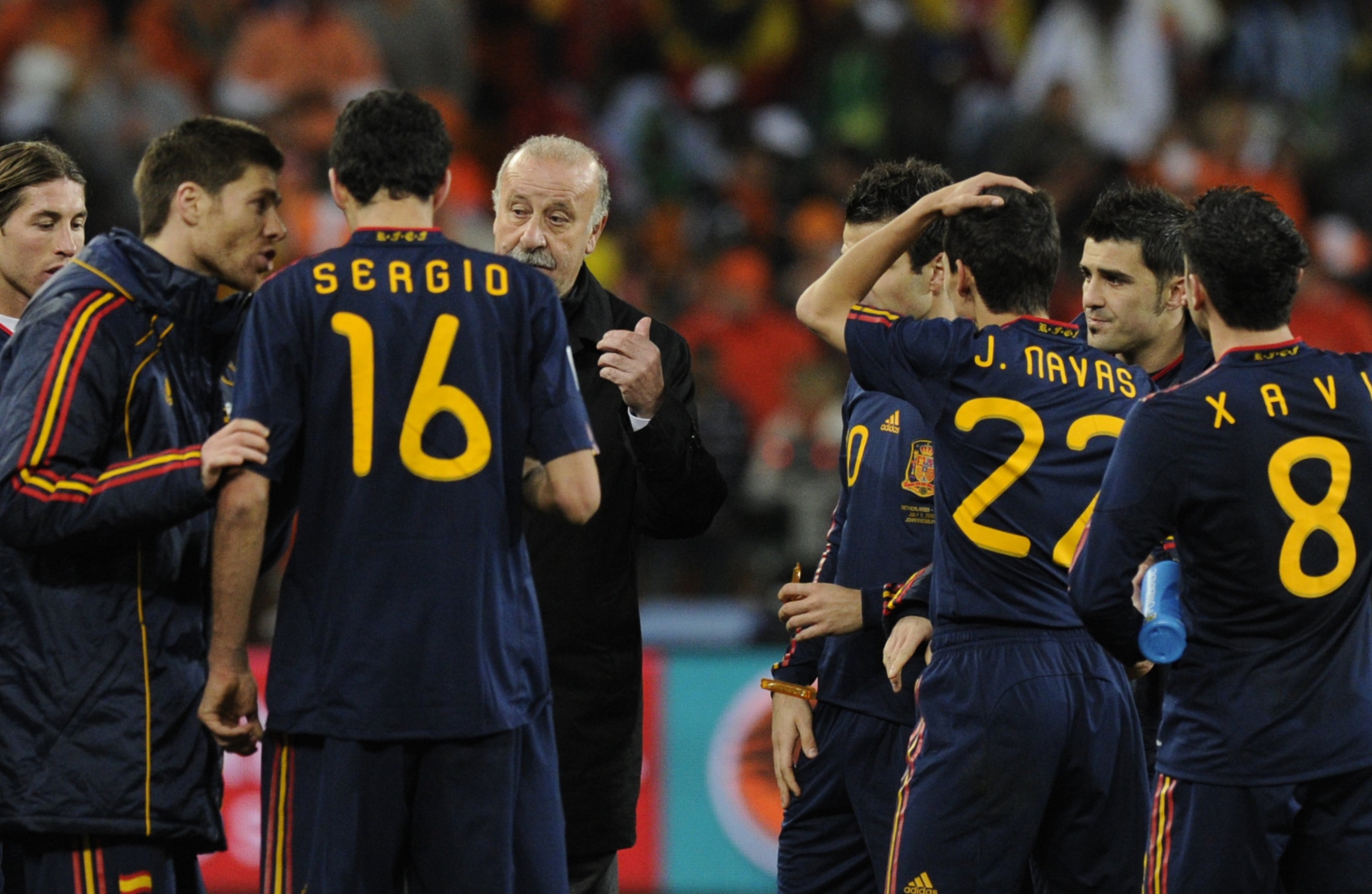 2010 Spain #8 XAVI Away Jersey (L)