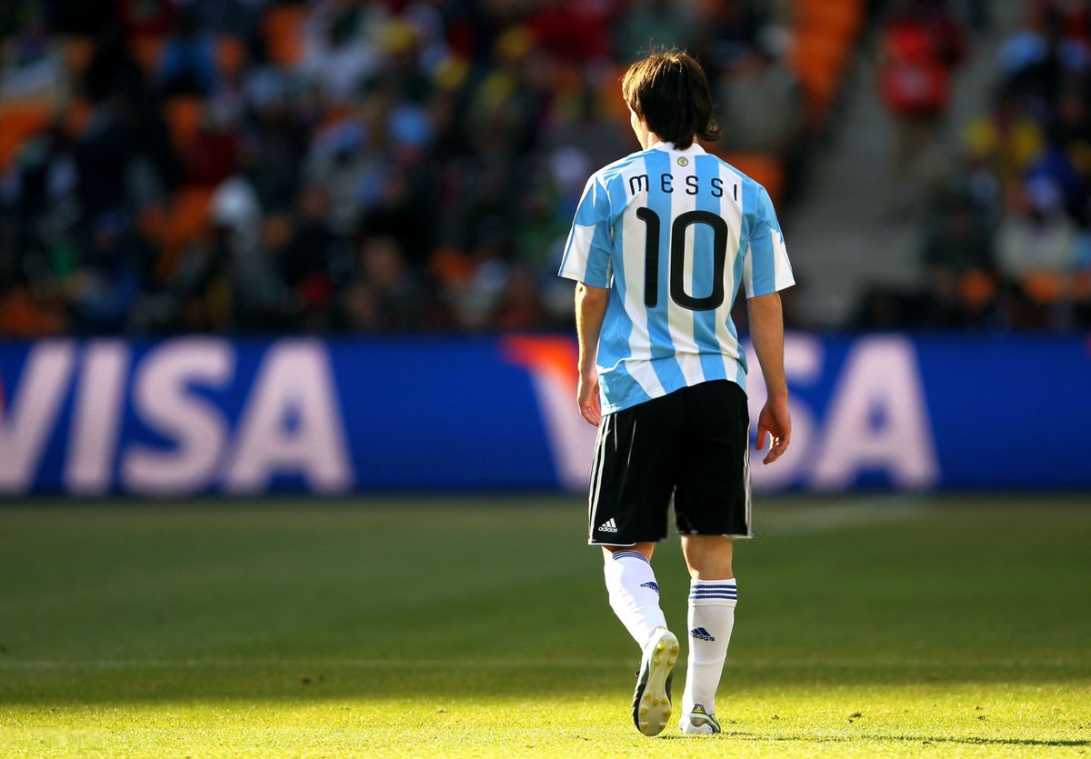 2010/11 Argentina #10 MESSI Home Jersey (M)