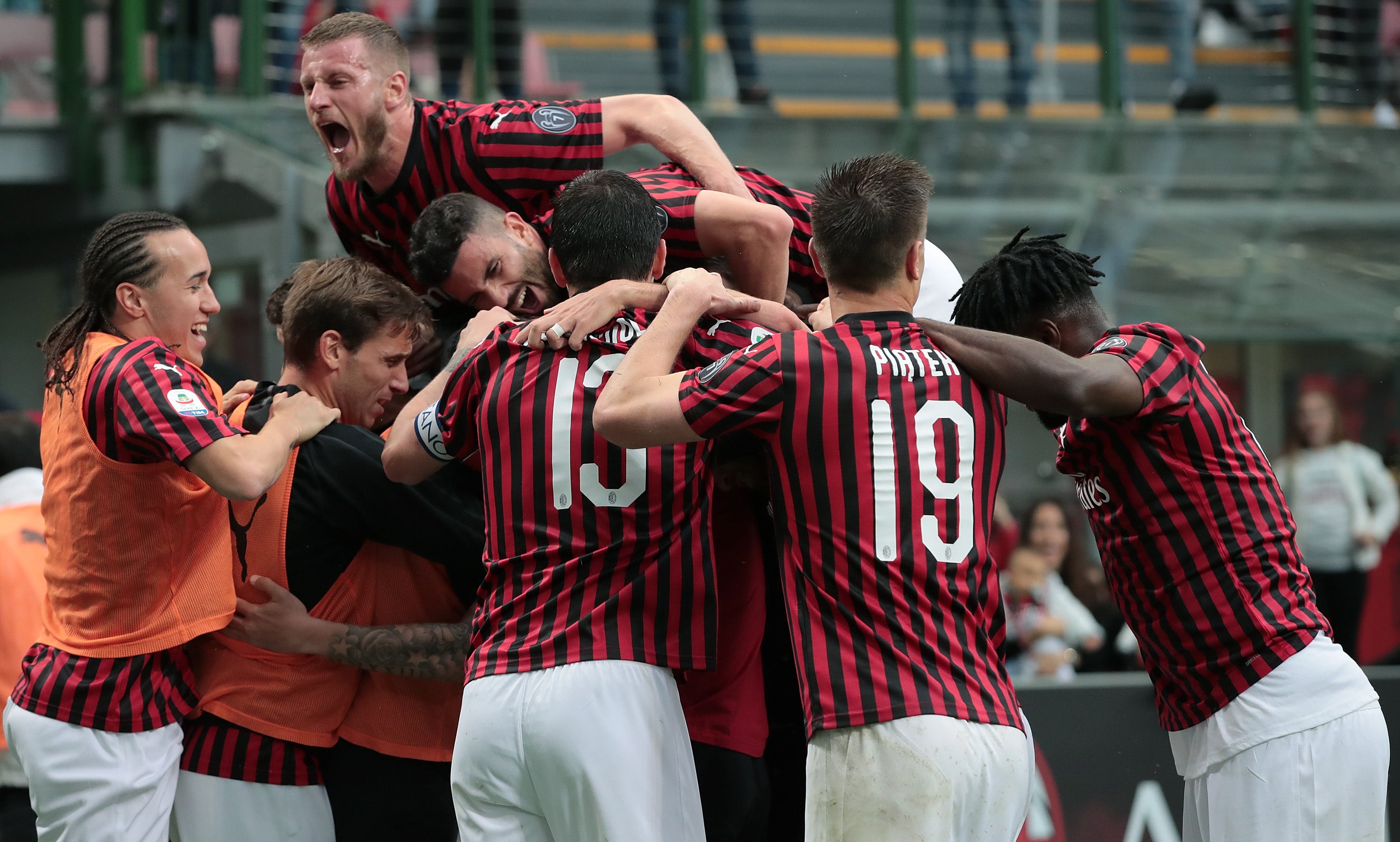 2019/20 AC Milan Home Jersey (S)