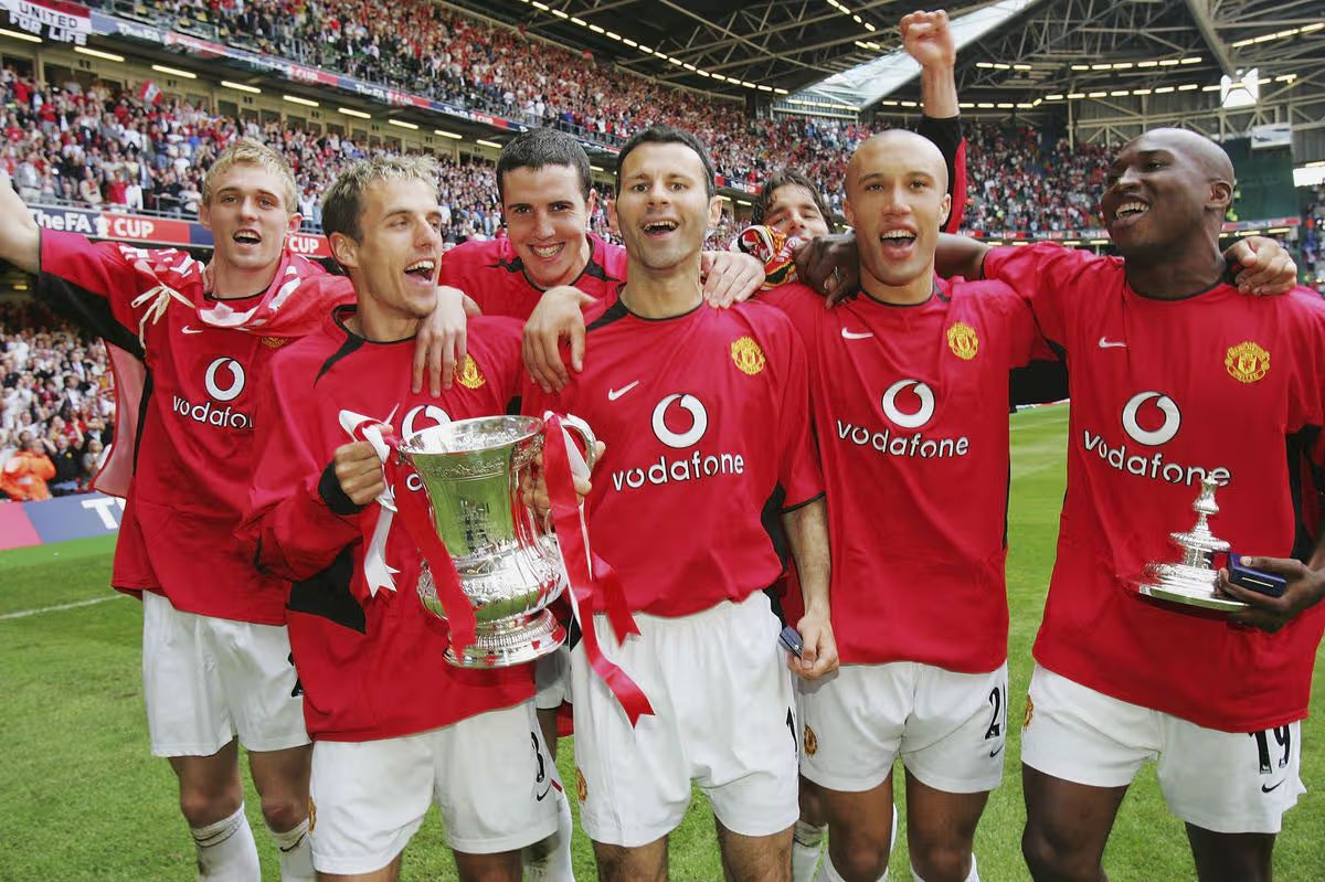 2002/04 Man Utd Home Jersey (S)