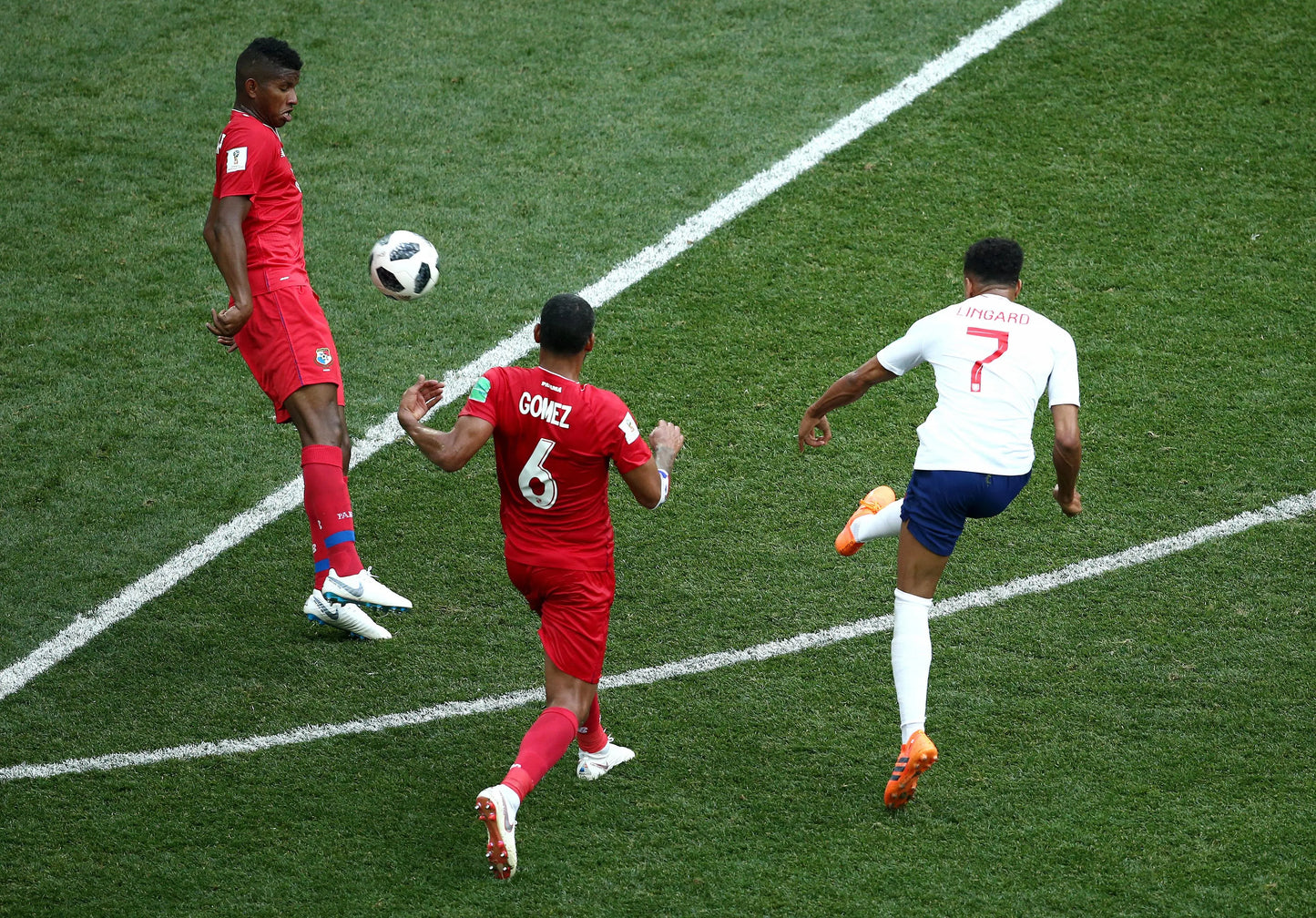 2018/19 England #7 LINGARD Home Jersey (M)