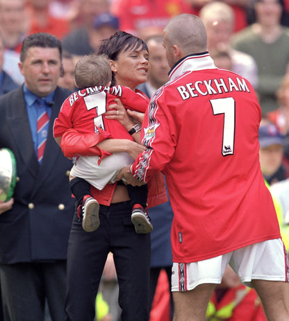 1999/00 Man Utd #7 BECKHAM Home Jersey (M)