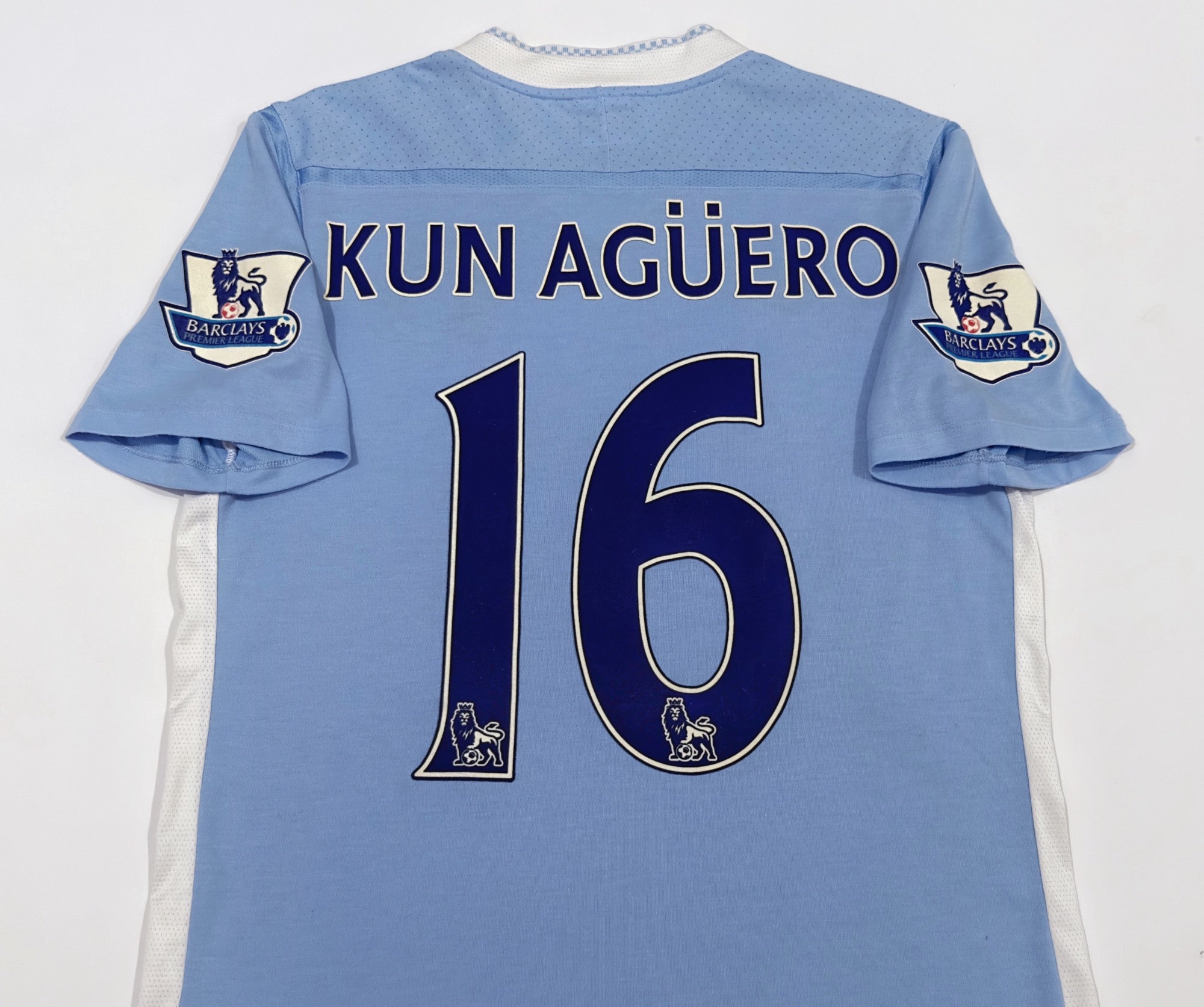 2011/12 Man City #16 KUN AGUERO Home Jersey (S)