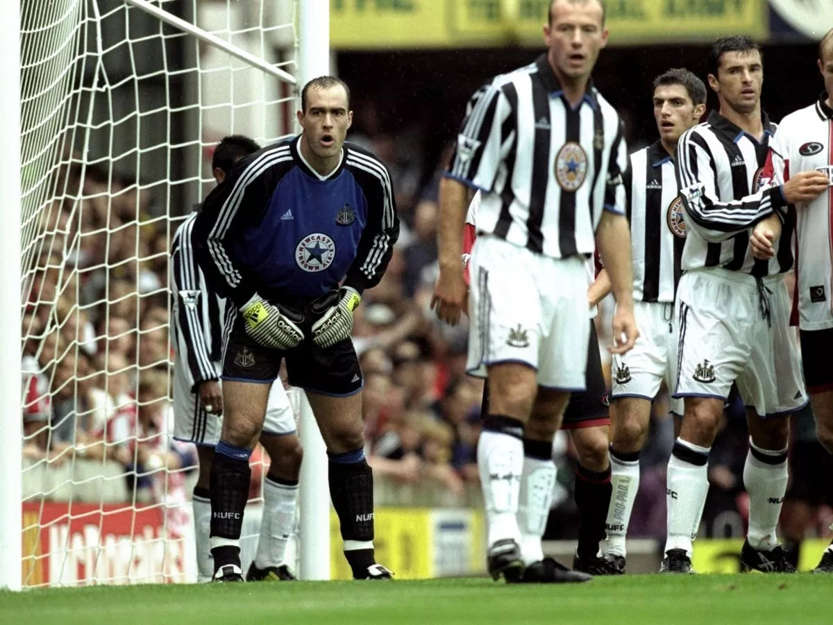 1999/00 Newcastle Home Jersey (M)