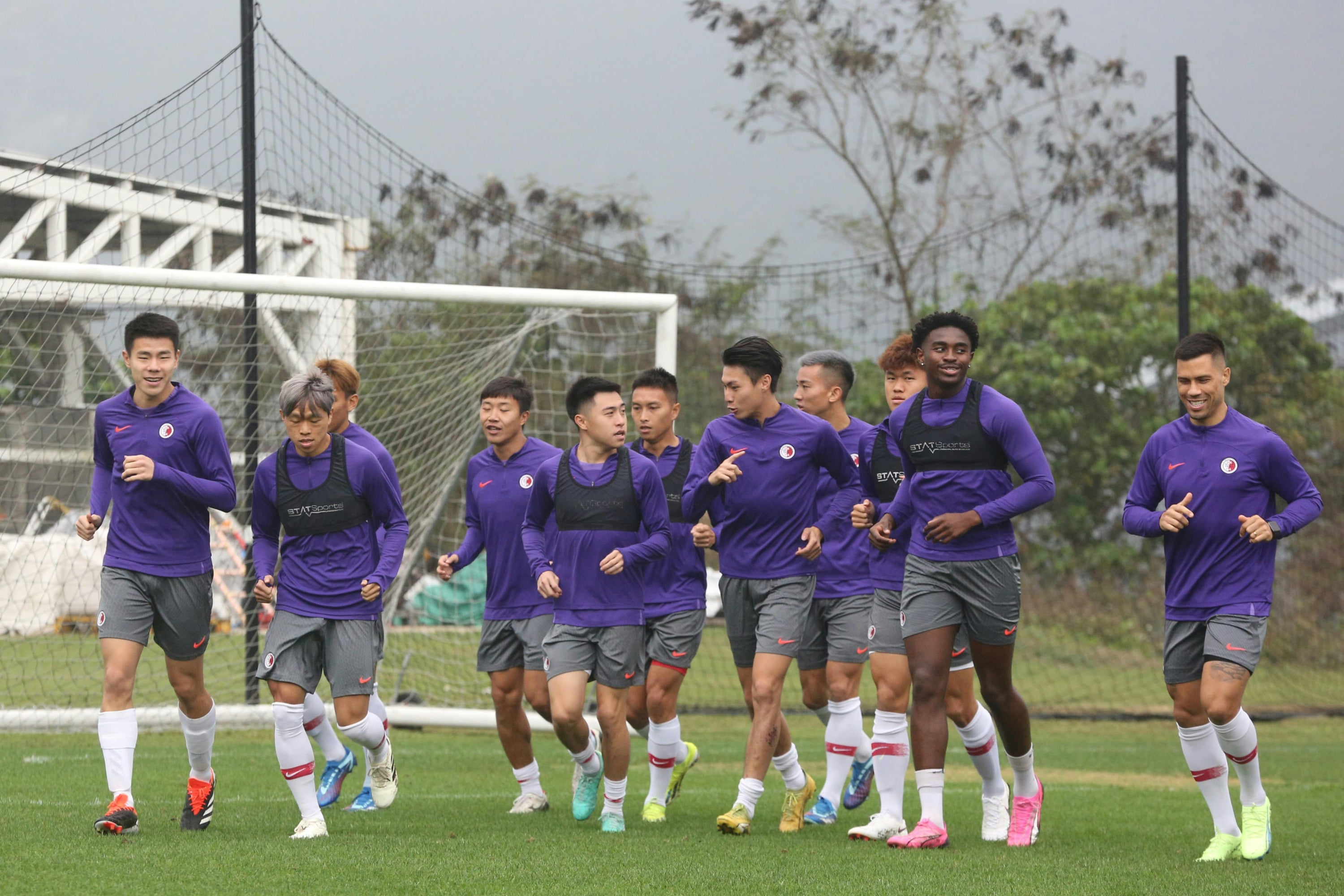 Nike Hong Kong Half-Zip Training Jacket (S)