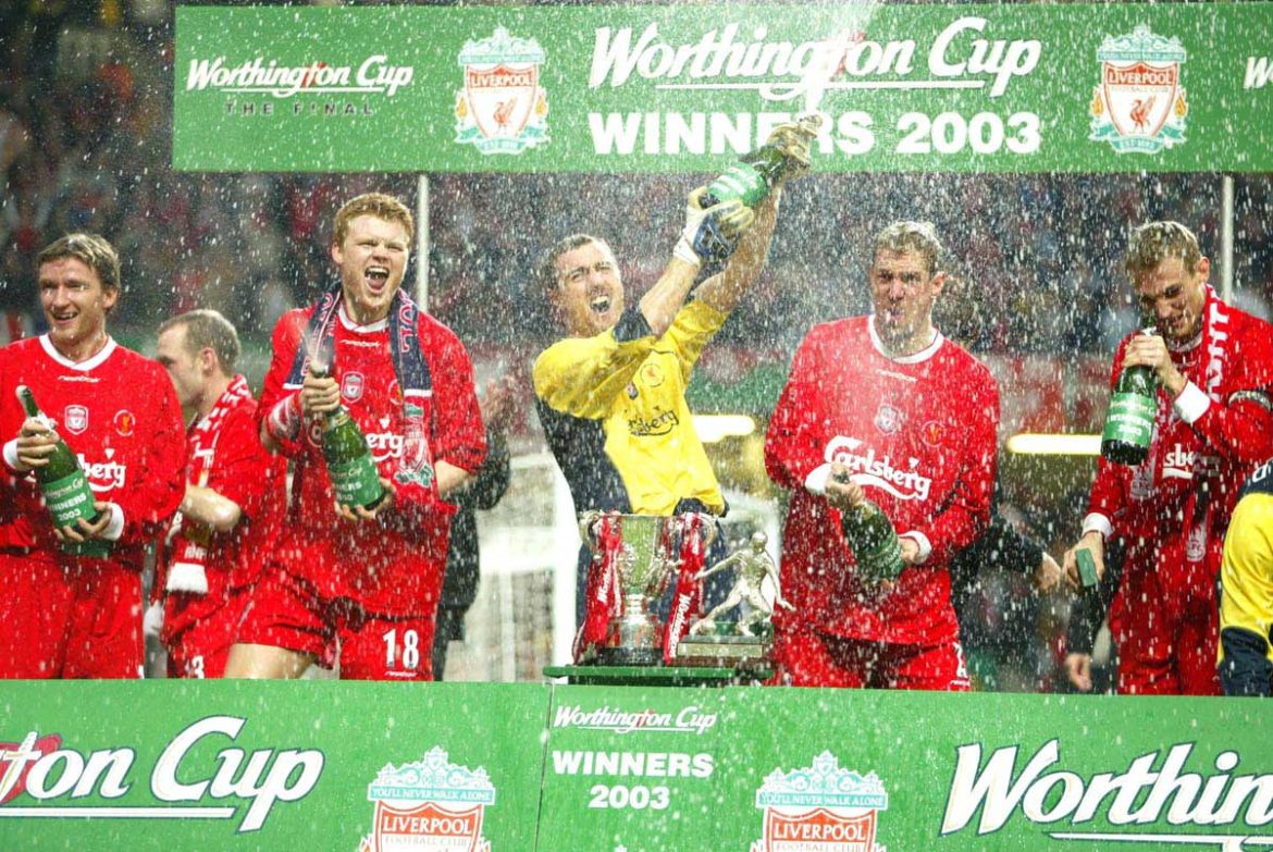 2002/04 Liverpool Home Jersey (M)