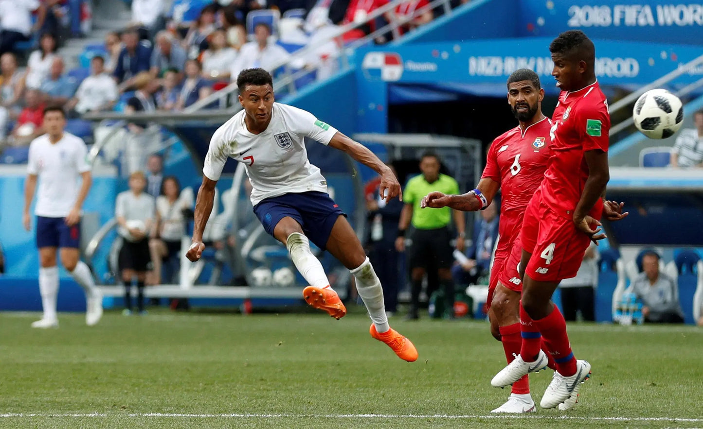 2018/19 England #7 LINGARD Home Jersey (M)